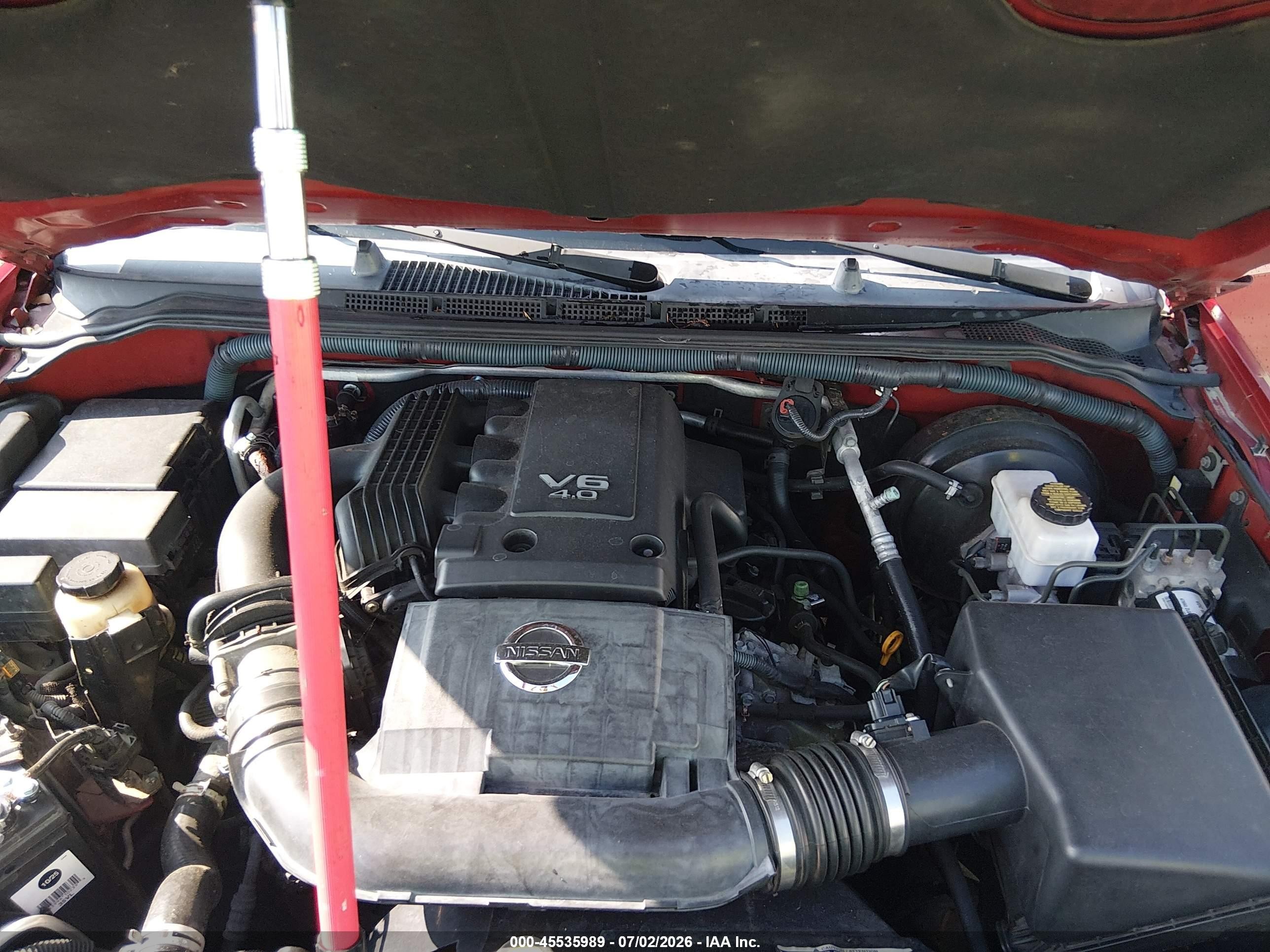 2010 Nissan Pathfinder Le Red vin: 5N1AR1NB0AC604346