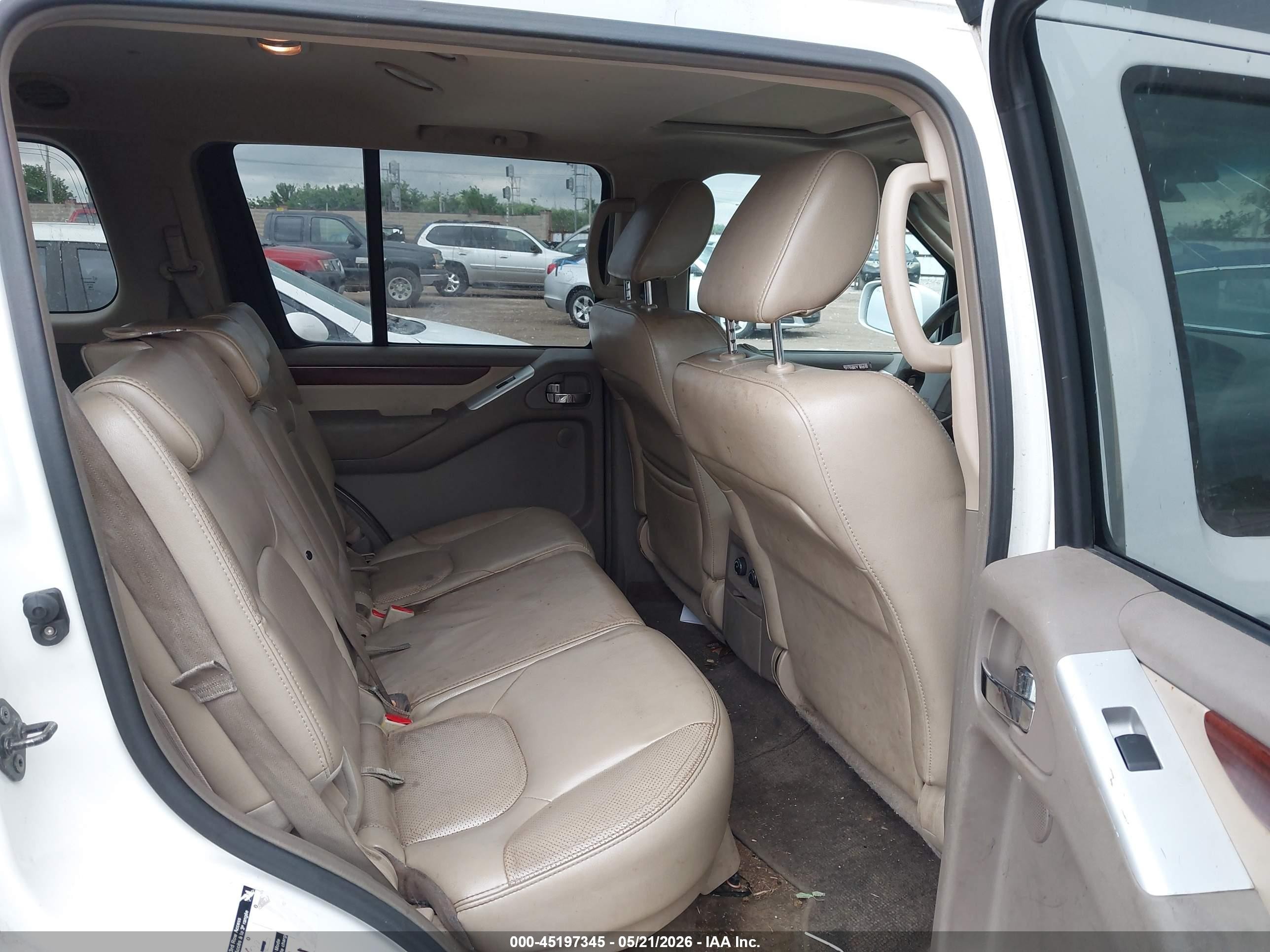 2011 Nissan Pathfinder Le Белый vin: 5N1AR1NB0BC609046