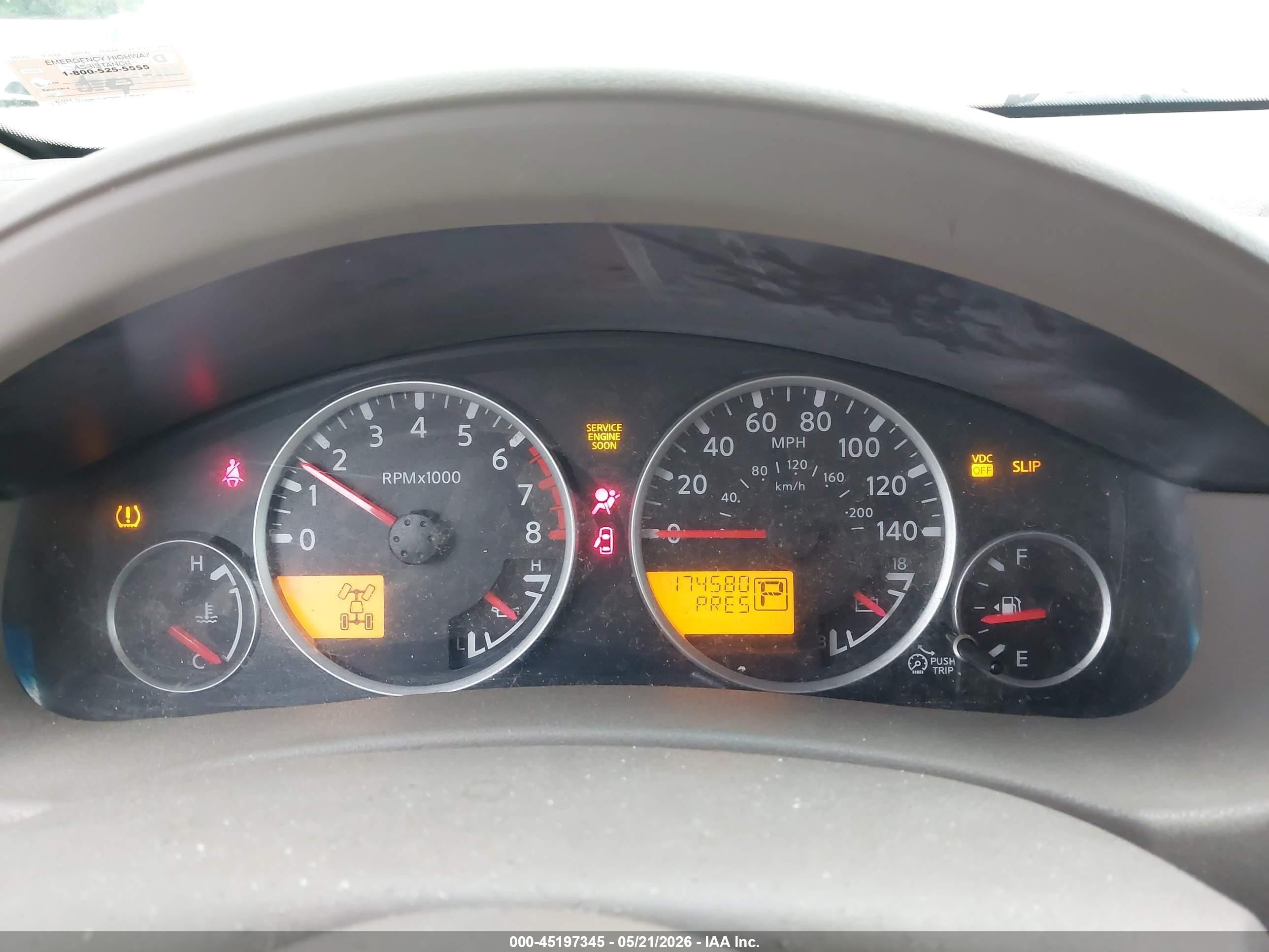 2011 Nissan Pathfinder Le Белый vin: 5N1AR1NB0BC609046