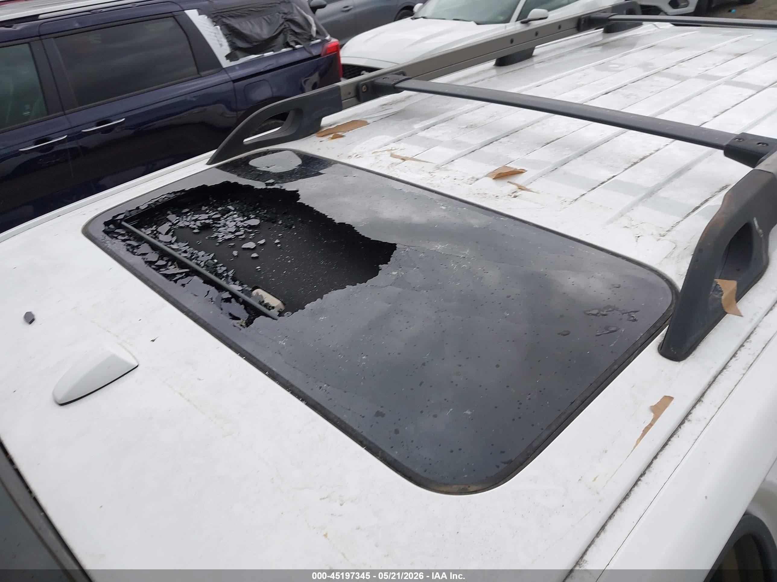2011 Nissan Pathfinder Le Белый vin: 5N1AR1NB0BC609046