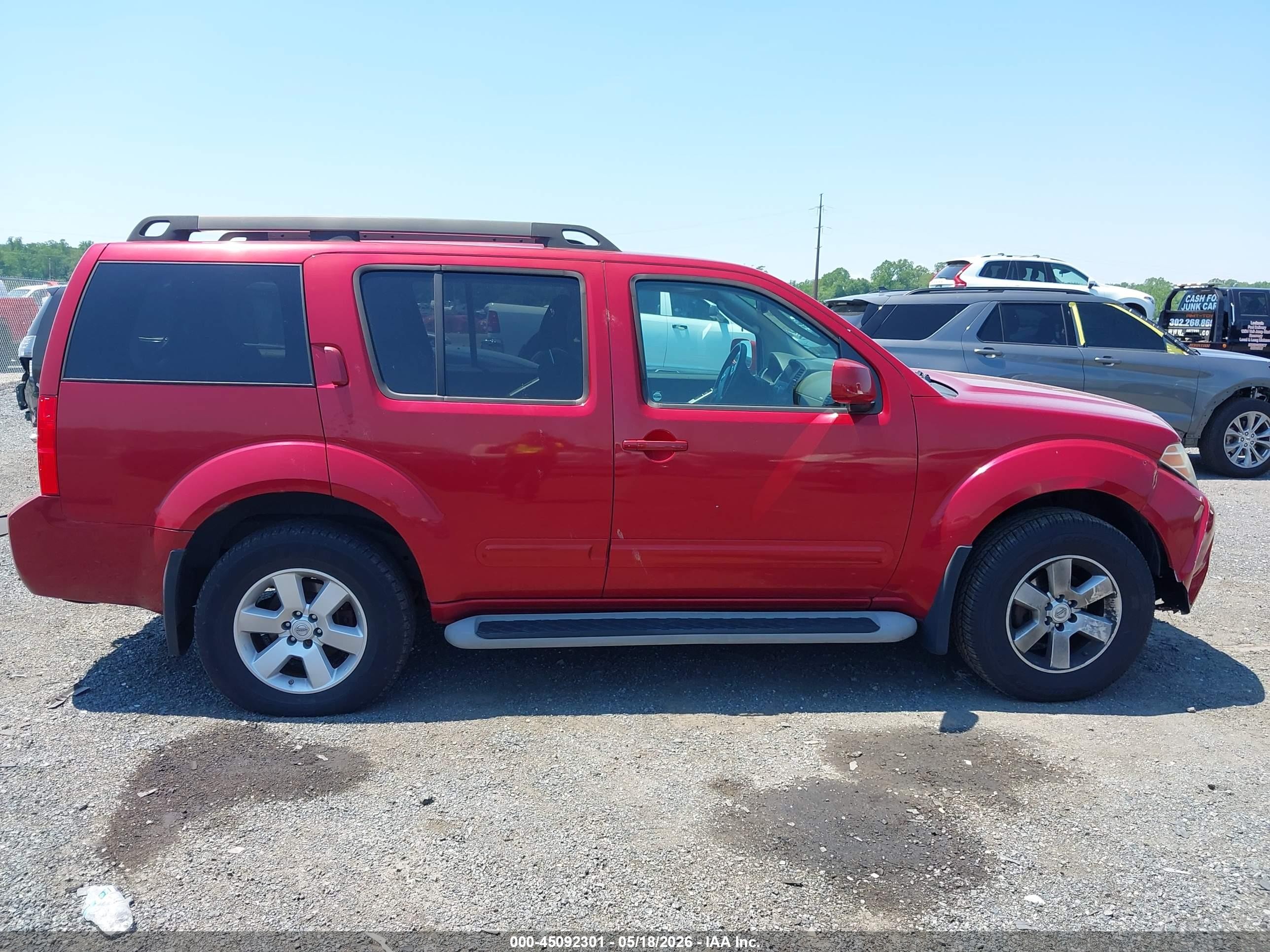 2011 Nissan Pathfinder Sv Red vin: 5N1AR1NB0BC612741
