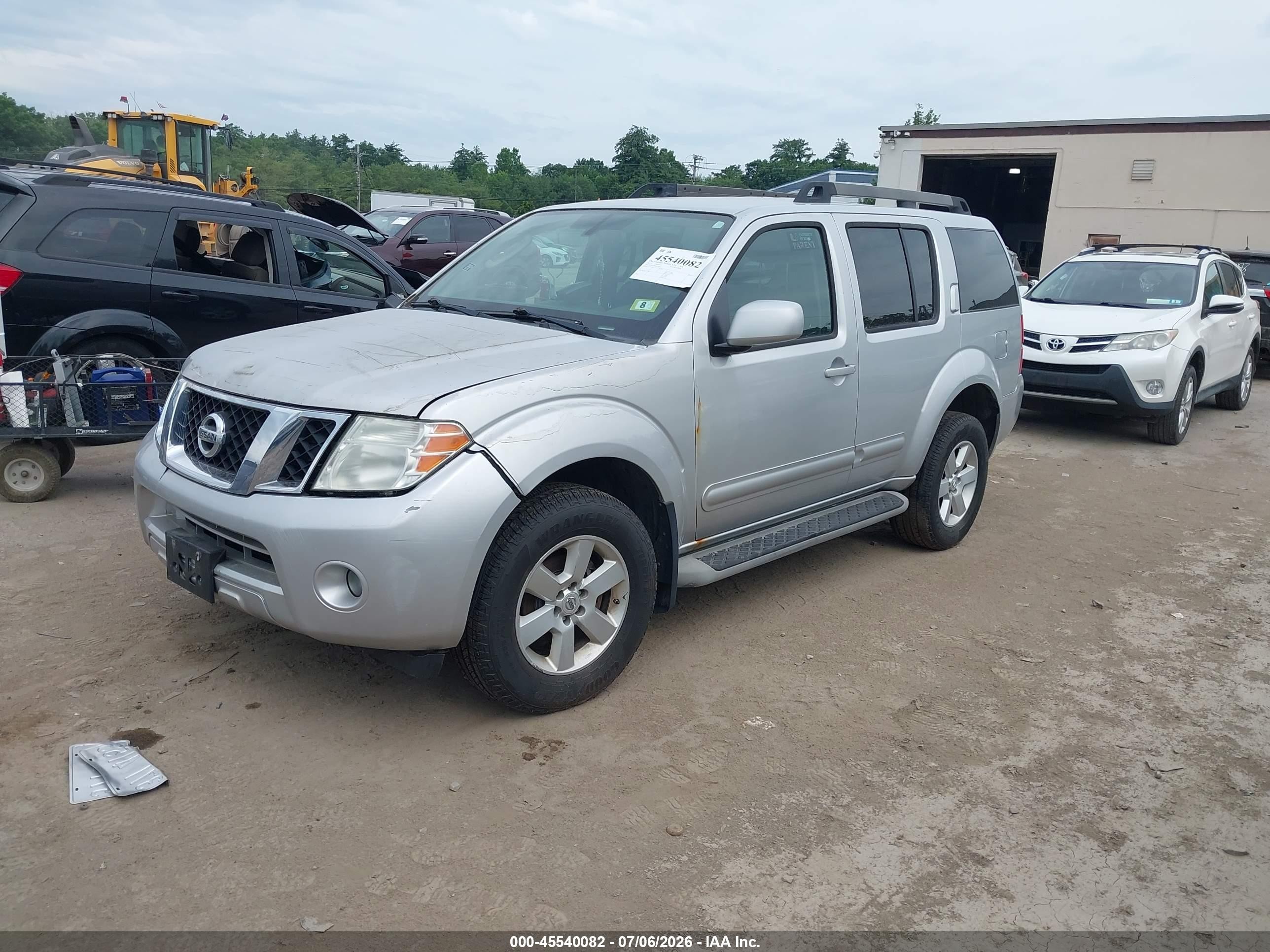 2011 Nissan Pathfinder Sv Silver vin: 5N1AR1NB0BC624551