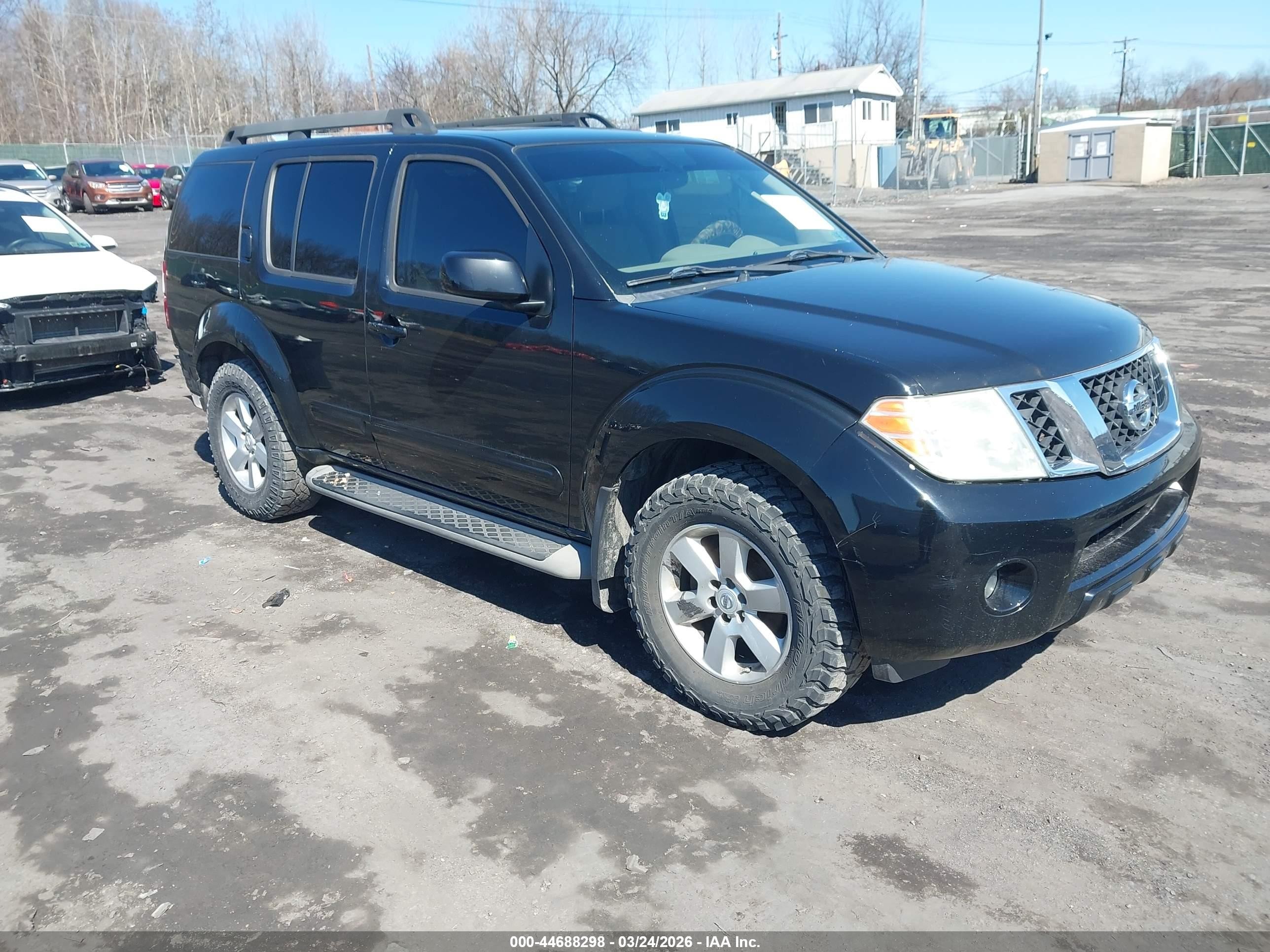 2011 Nissan Pathfinder Sv Black vin: 5N1AR1NB0BC627112