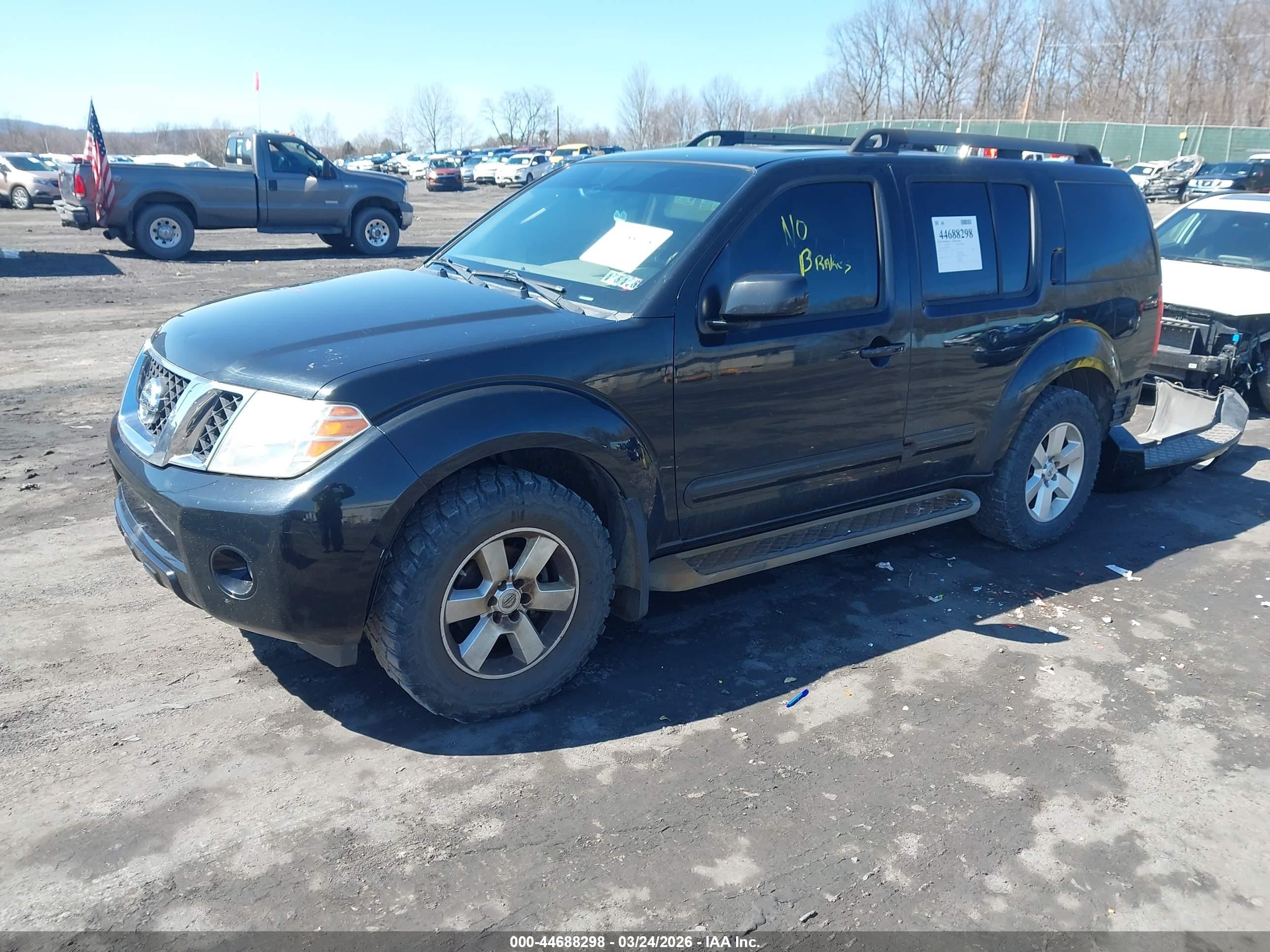 2011 Nissan Pathfinder Sv Black vin: 5N1AR1NB0BC627112