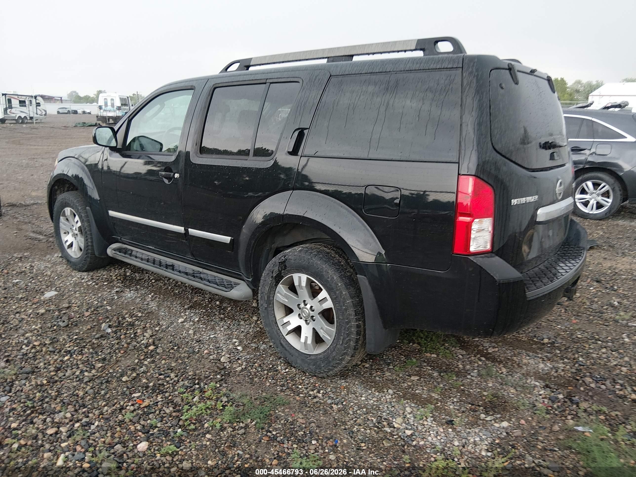2011 Nissan Pathfinder Silver Black vin: 5N1AR1NB0BC632469