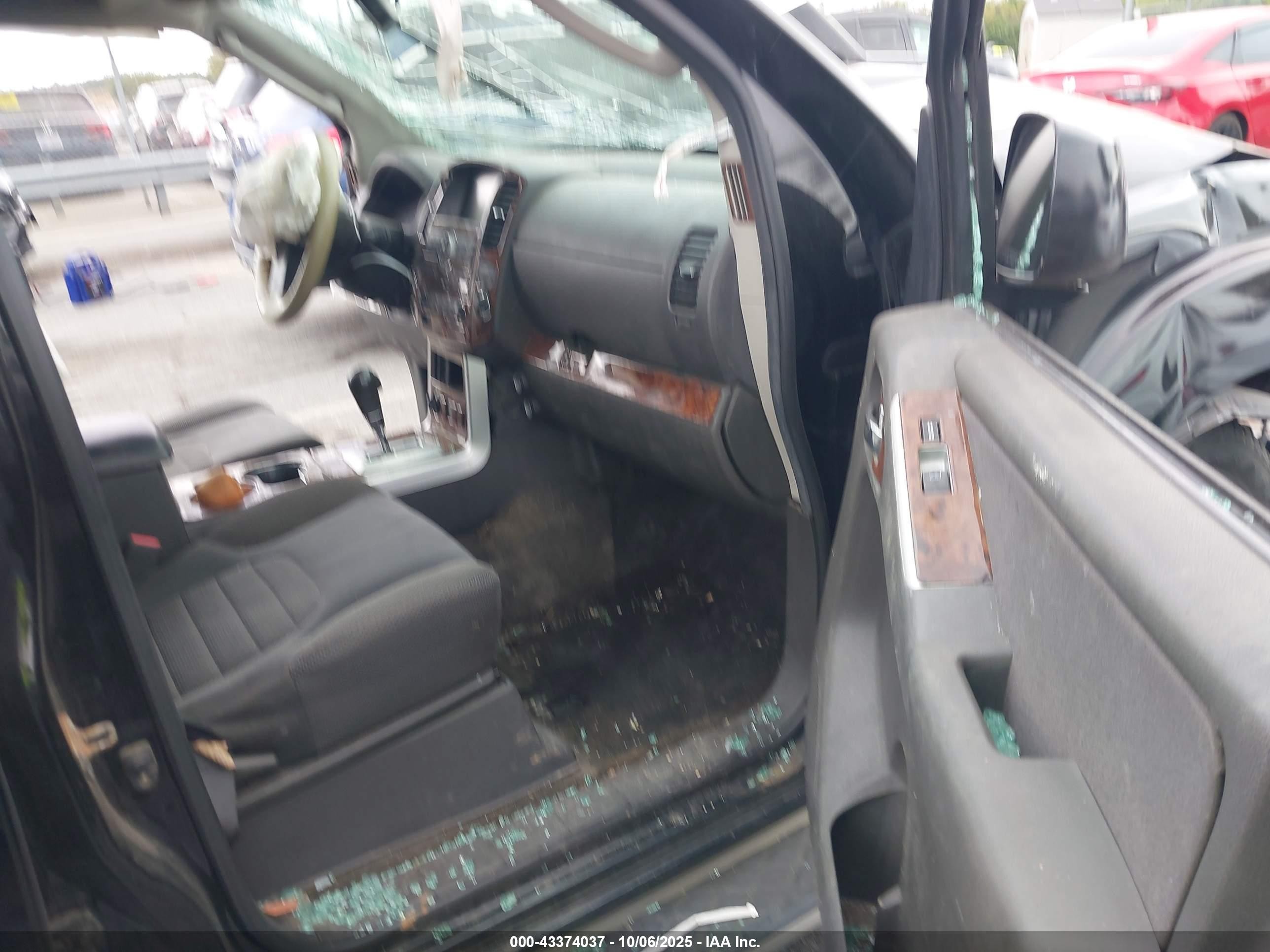 2012 Nissan Pathfinder Sv Черный vin: 5N1AR1NB0CC605676