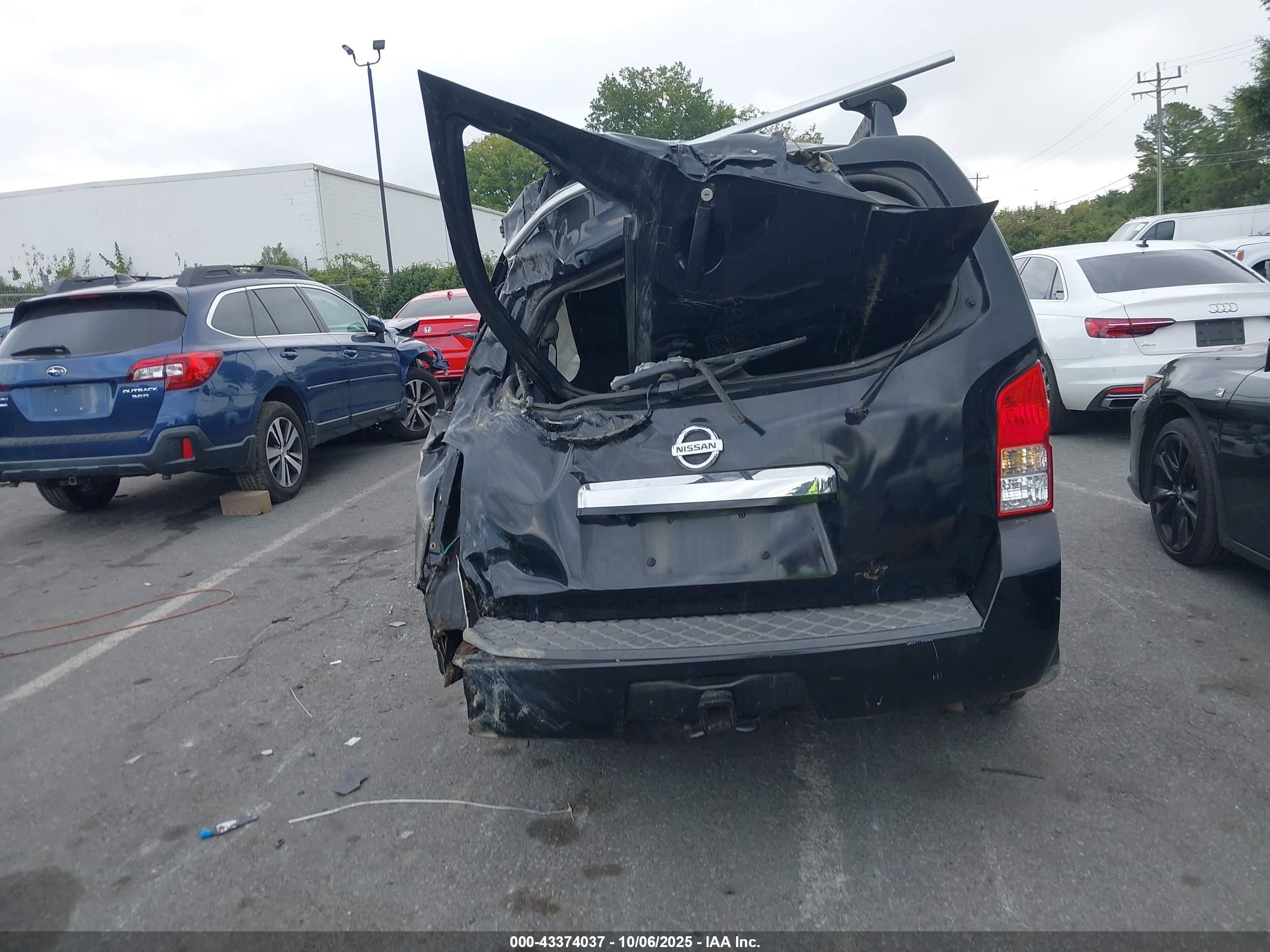 2012 Nissan Pathfinder Sv Черный vin: 5N1AR1NB0CC605676