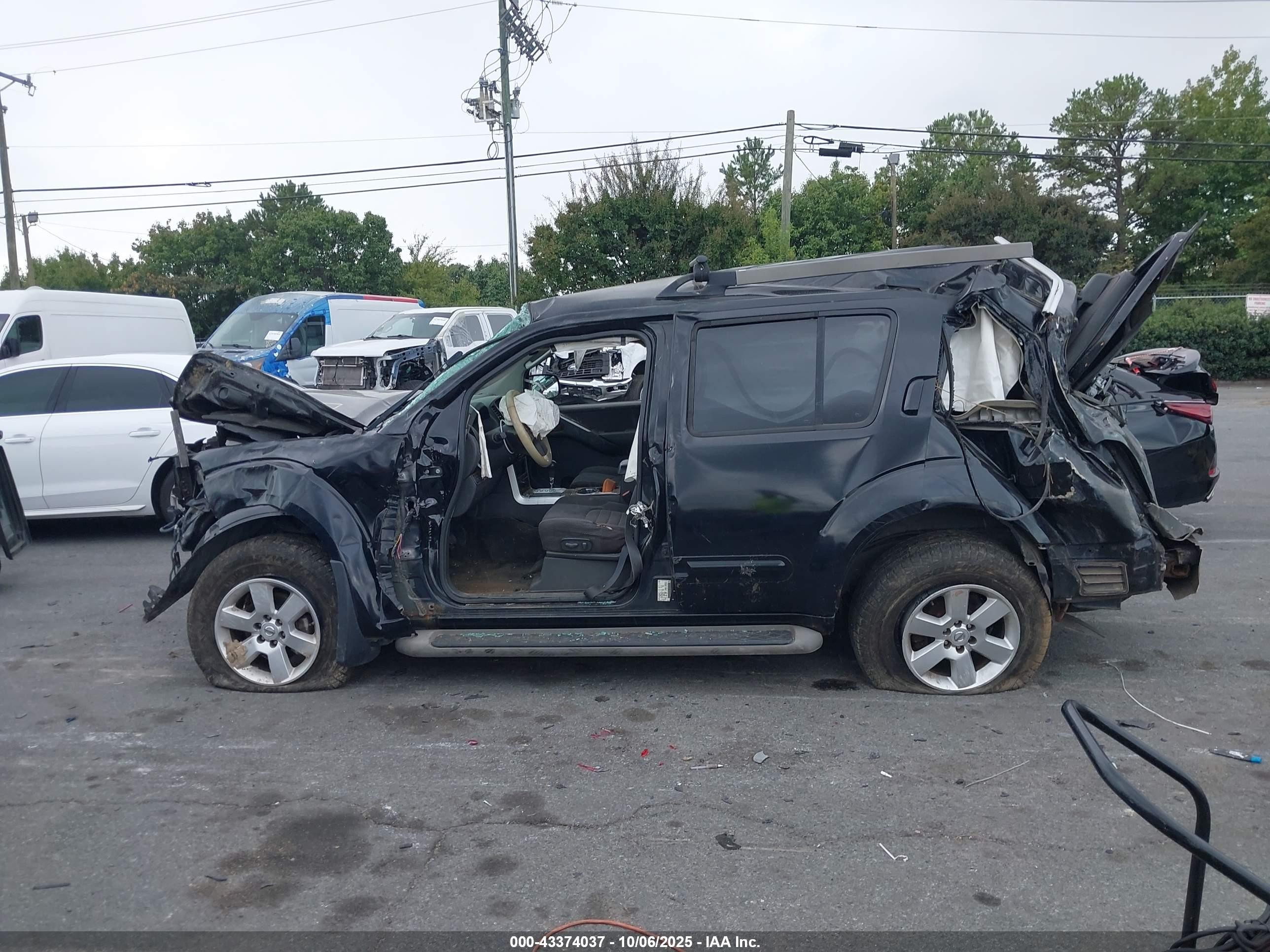 2012 Nissan Pathfinder Sv Черный vin: 5N1AR1NB0CC605676