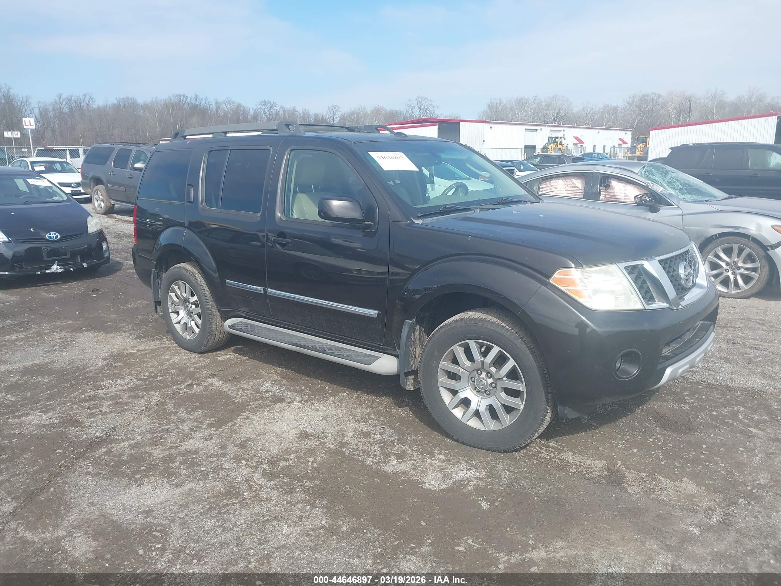 2012 Nissan Pathfinder Le Black vin: 5N1AR1NB0CC611946