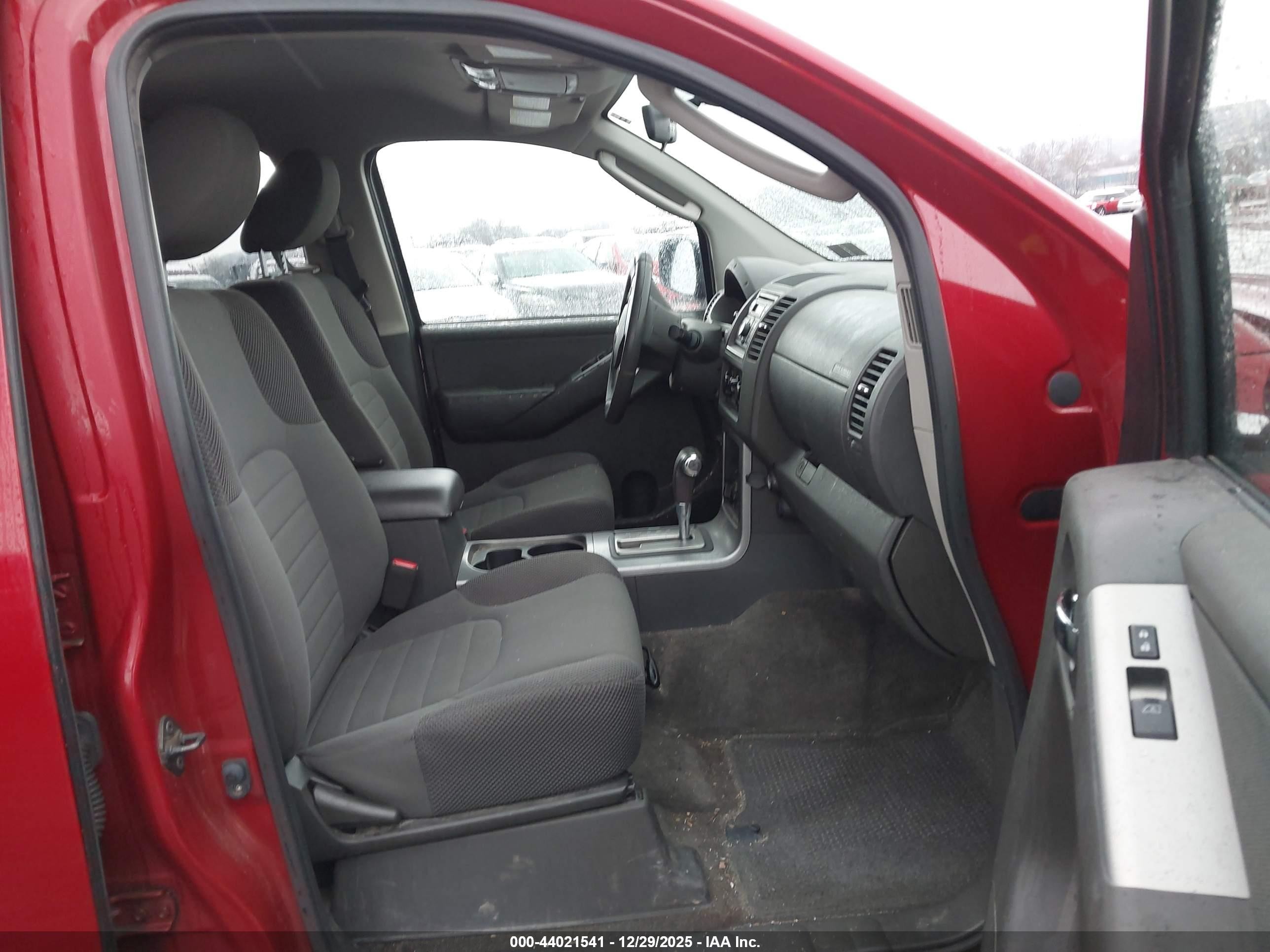 2012 Nissan Pathfinder S Red vin: 5N1AR1NB0CC617357