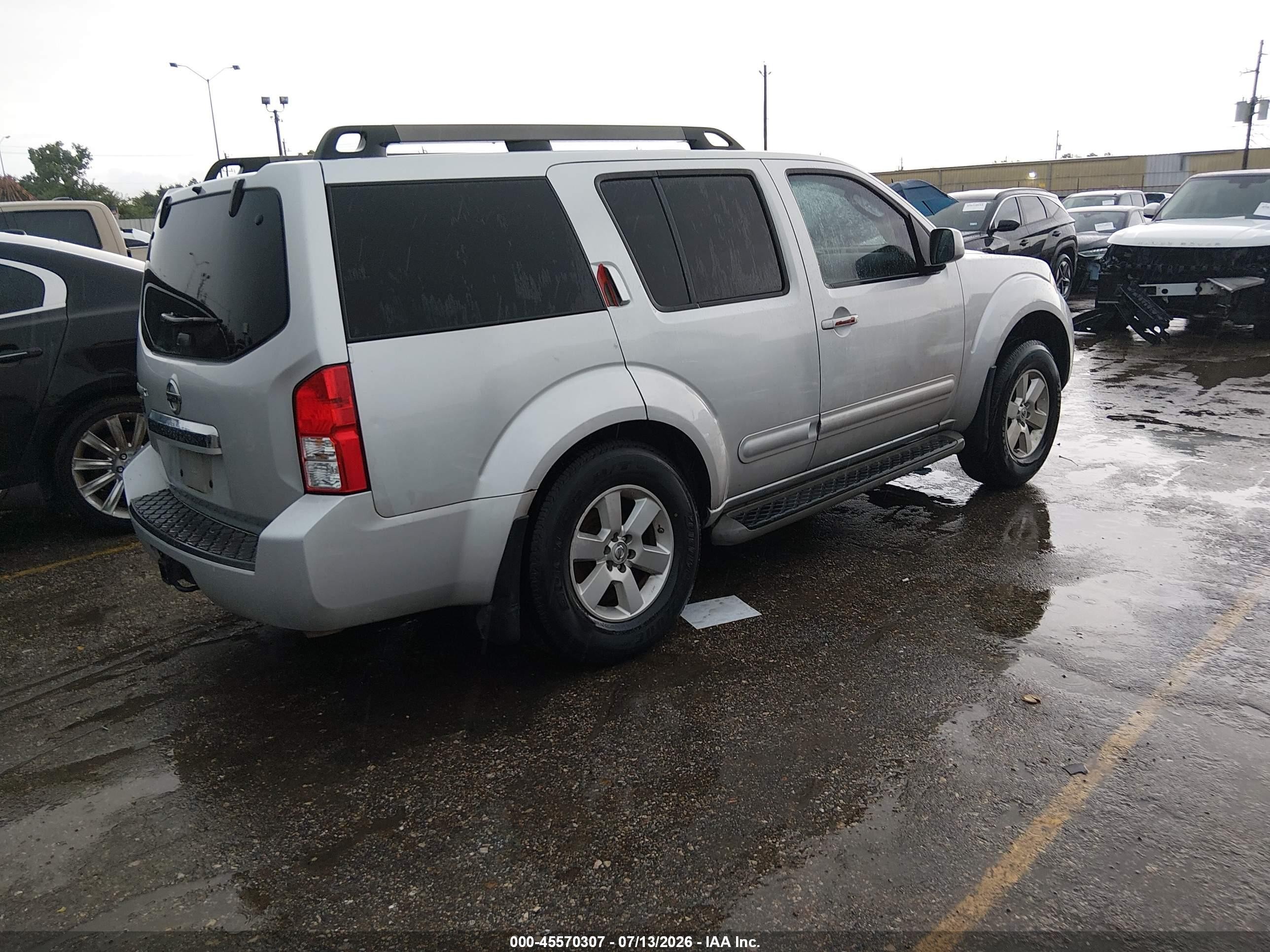 2012 Nissan Pathfinder Sv Silver vin: 5N1AR1NB0CC619190