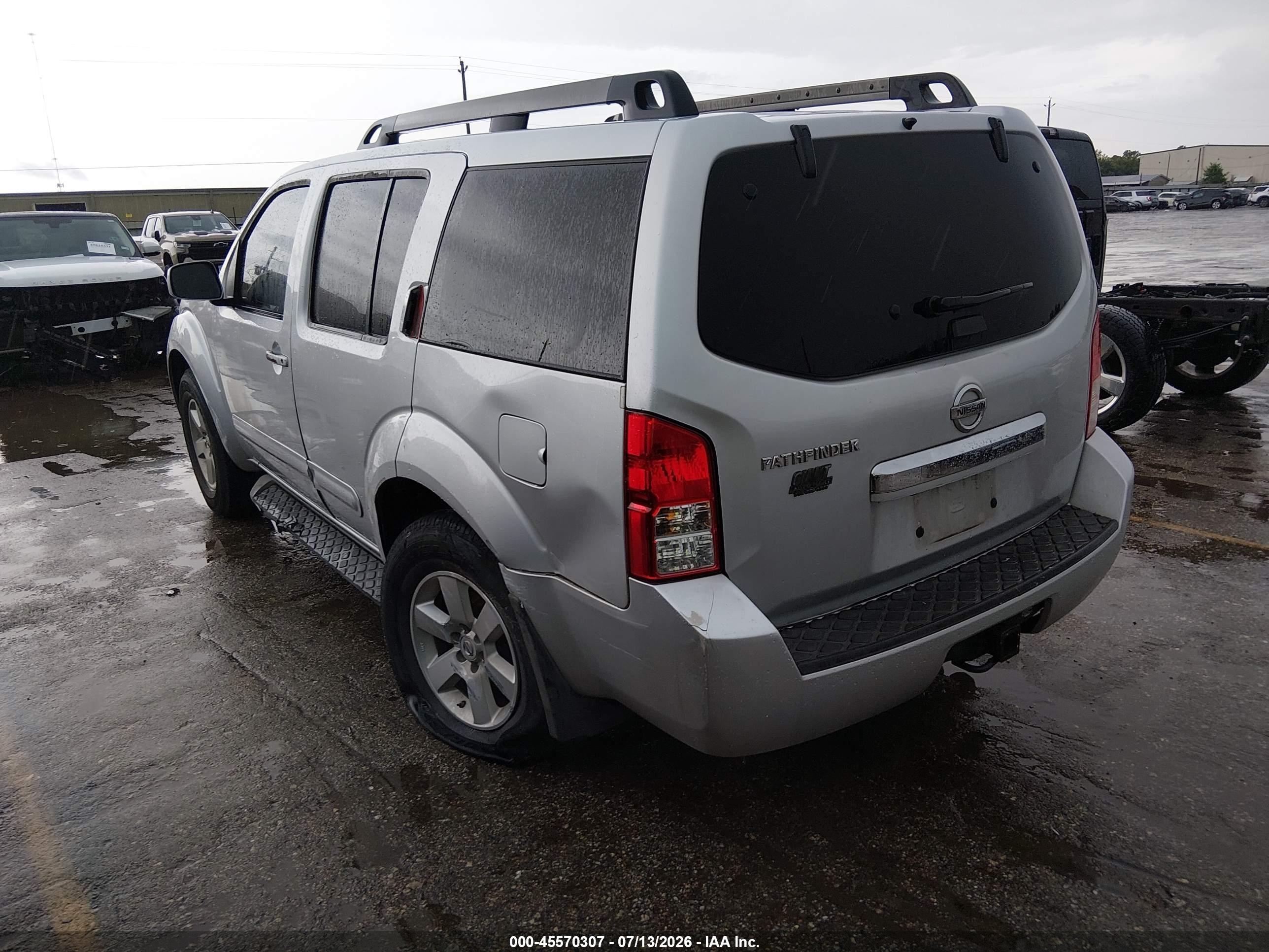2012 Nissan Pathfinder Sv Silver vin: 5N1AR1NB0CC619190