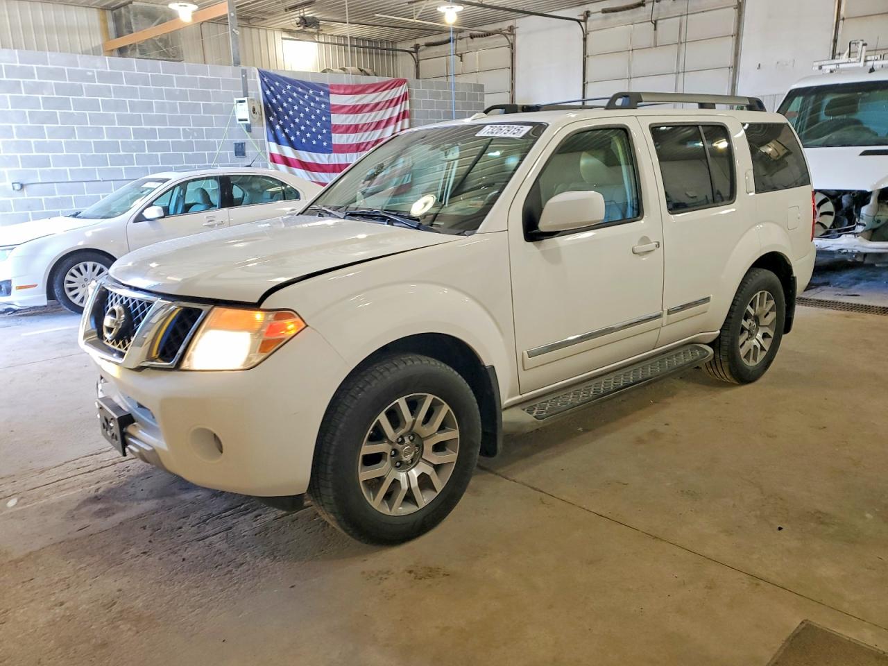 2011 Nissan Pathfinder S White vin: 5N1AR1NB1BC600520