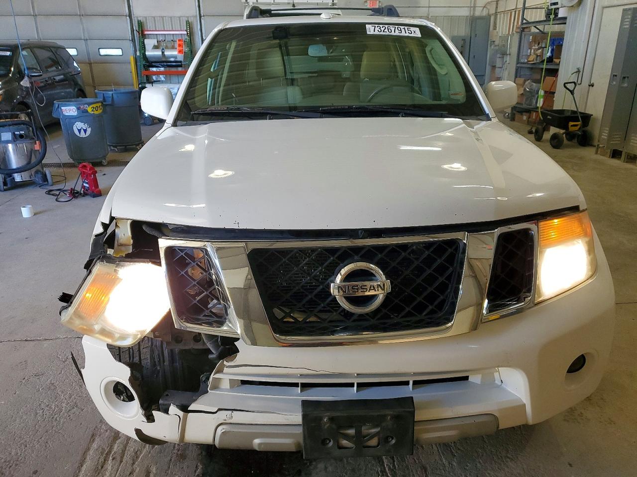 2011 Nissan Pathfinder S White vin: 5N1AR1NB1BC600520