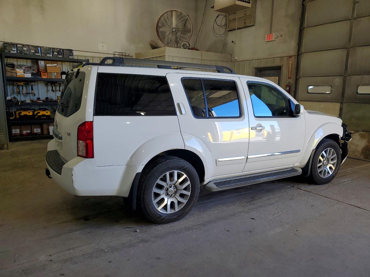 2011 Nissan Pathfinder S White vin: 5N1AR1NB1BC600520