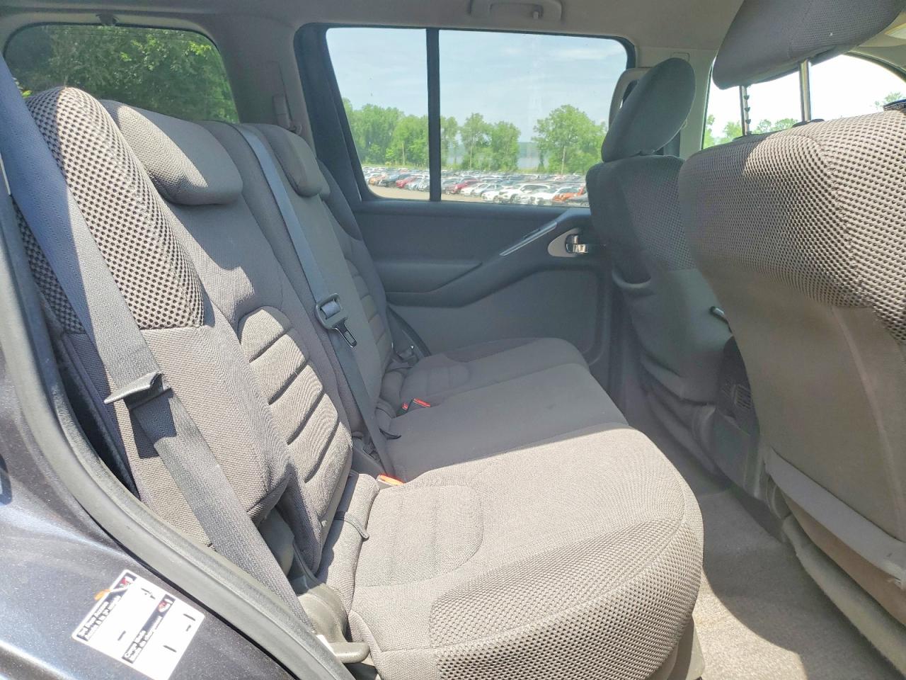 2011 Nissan Pathfinder S Gray vin: 5N1AR1NB1BC602445
