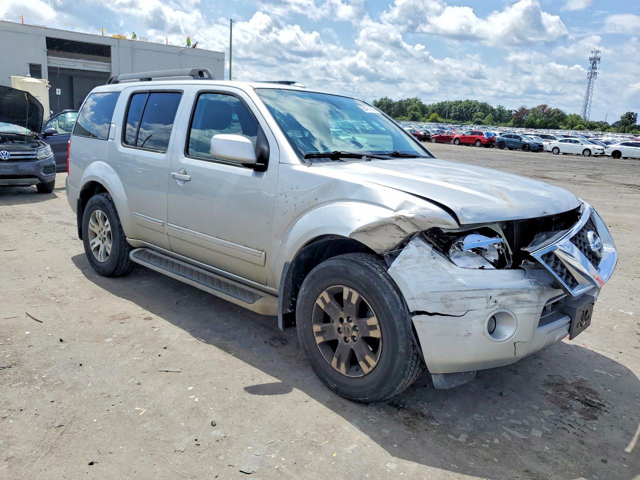 2011 Nissan Pathfinder S Silver vin: 5N1AR1NB1BC609797