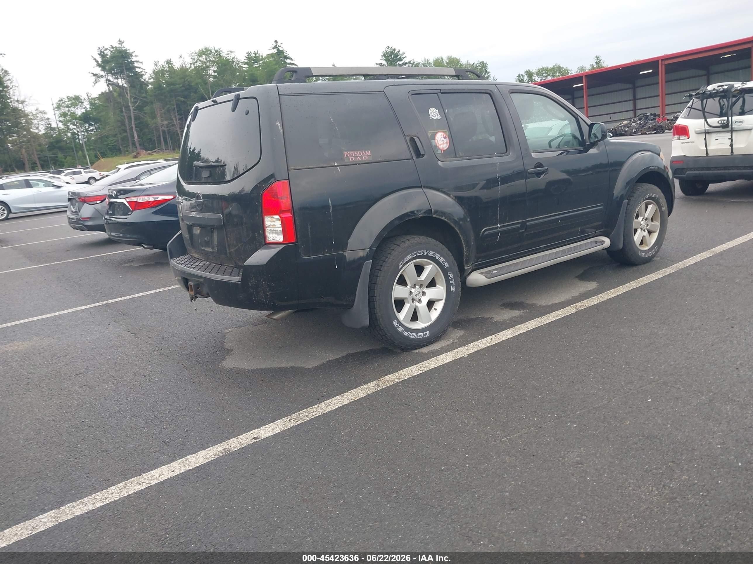 2011 Nissan Pathfinder Sv Black vin: 5N1AR1NB1BC633307