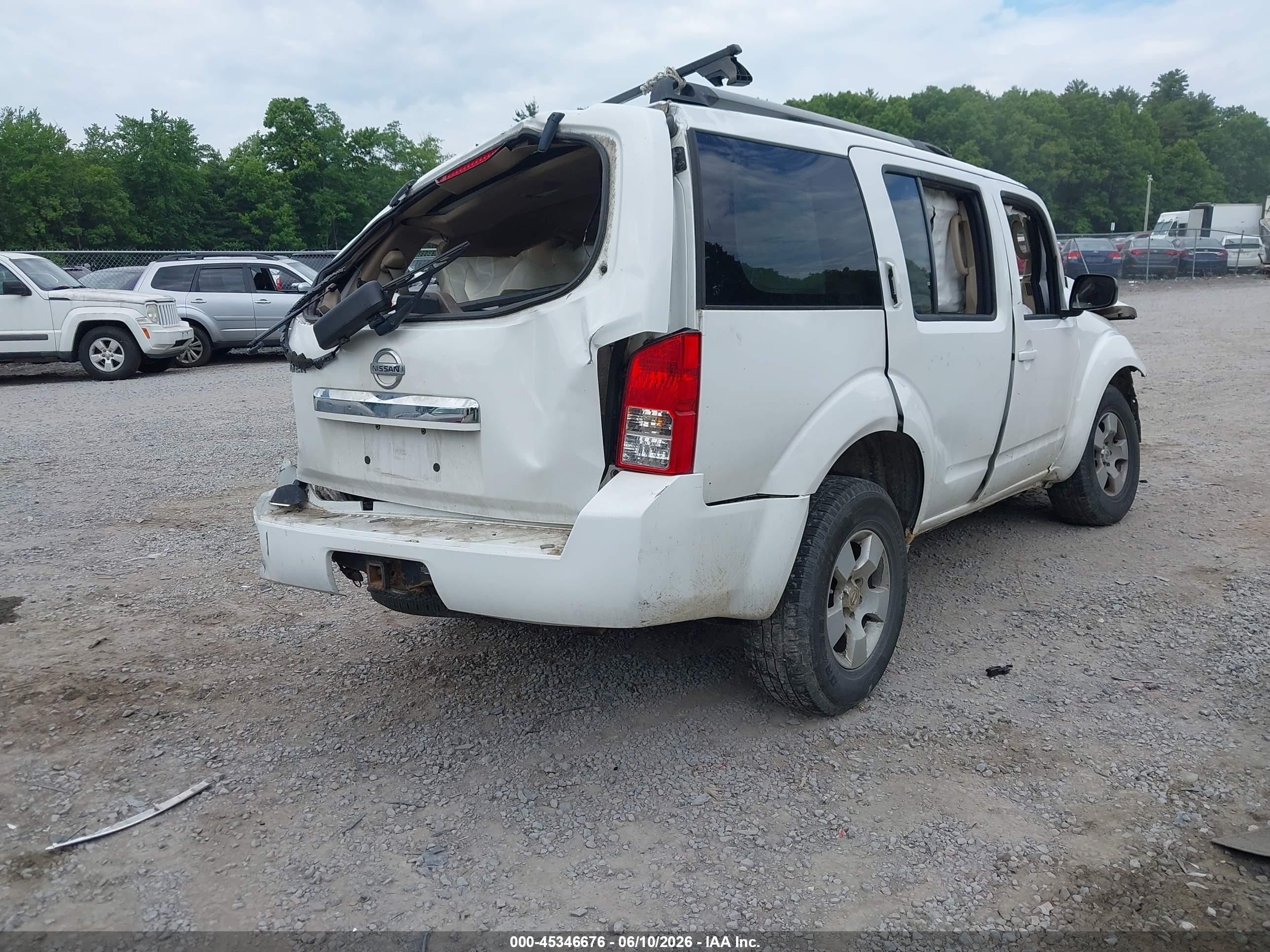 2012 Nissan Pathfinder S White vin: 5N1AR1NB1CC600244