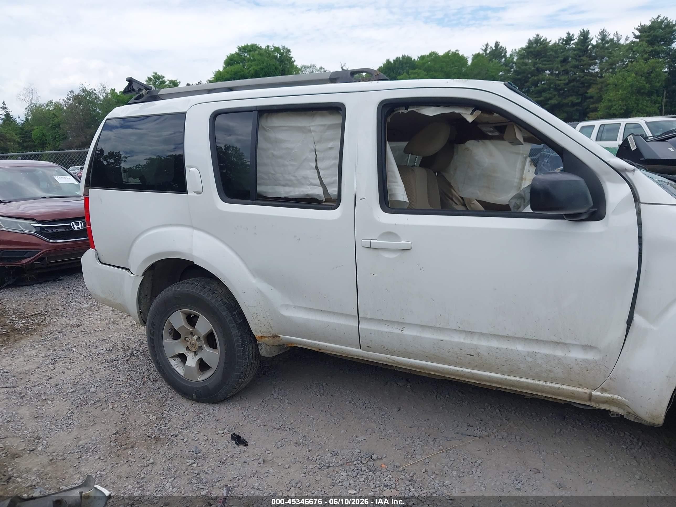 2012 Nissan Pathfinder S White vin: 5N1AR1NB1CC600244