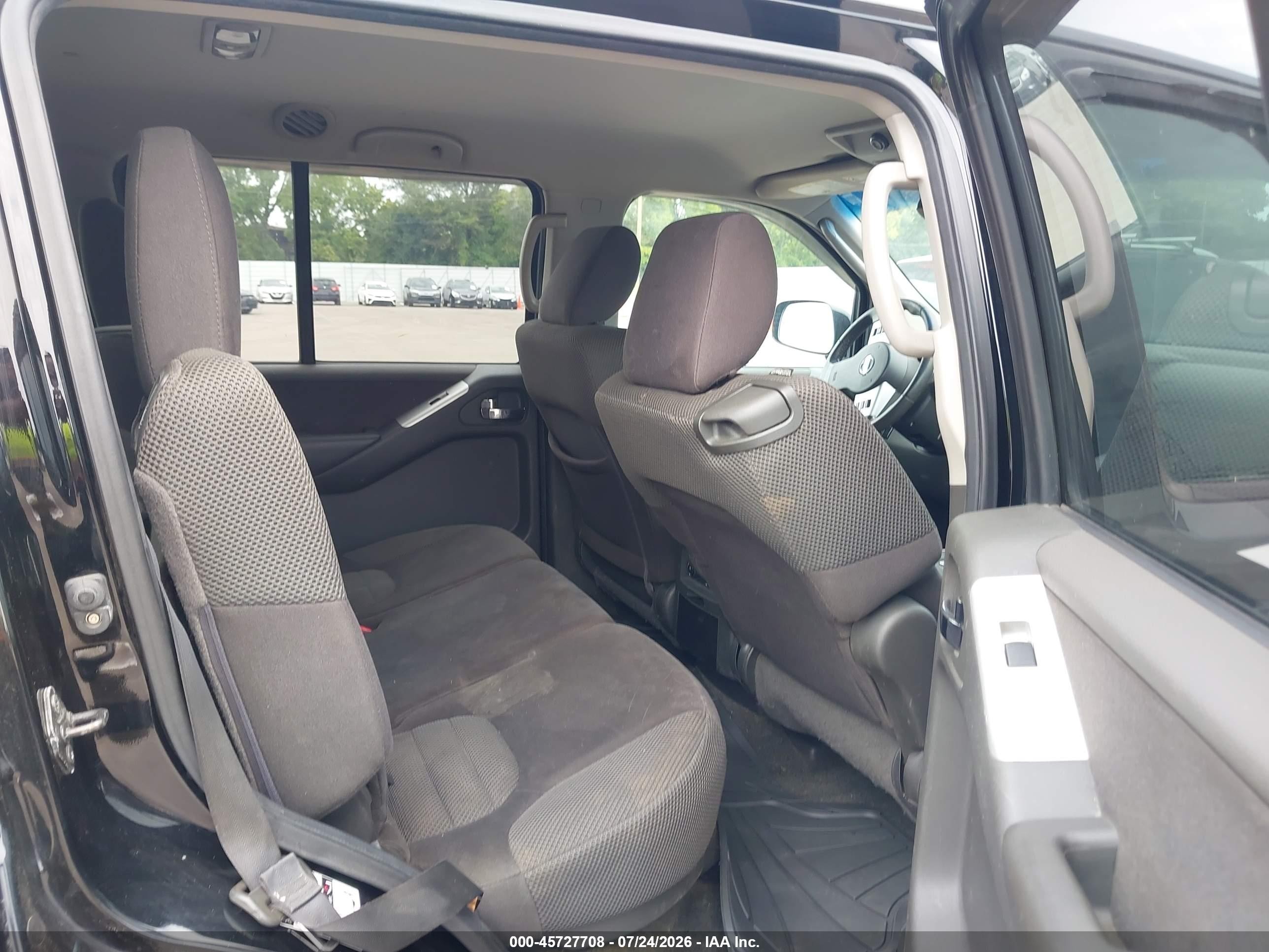 2012 Nissan Pathfinder Sv Black vin: 5N1AR1NB1CC601040