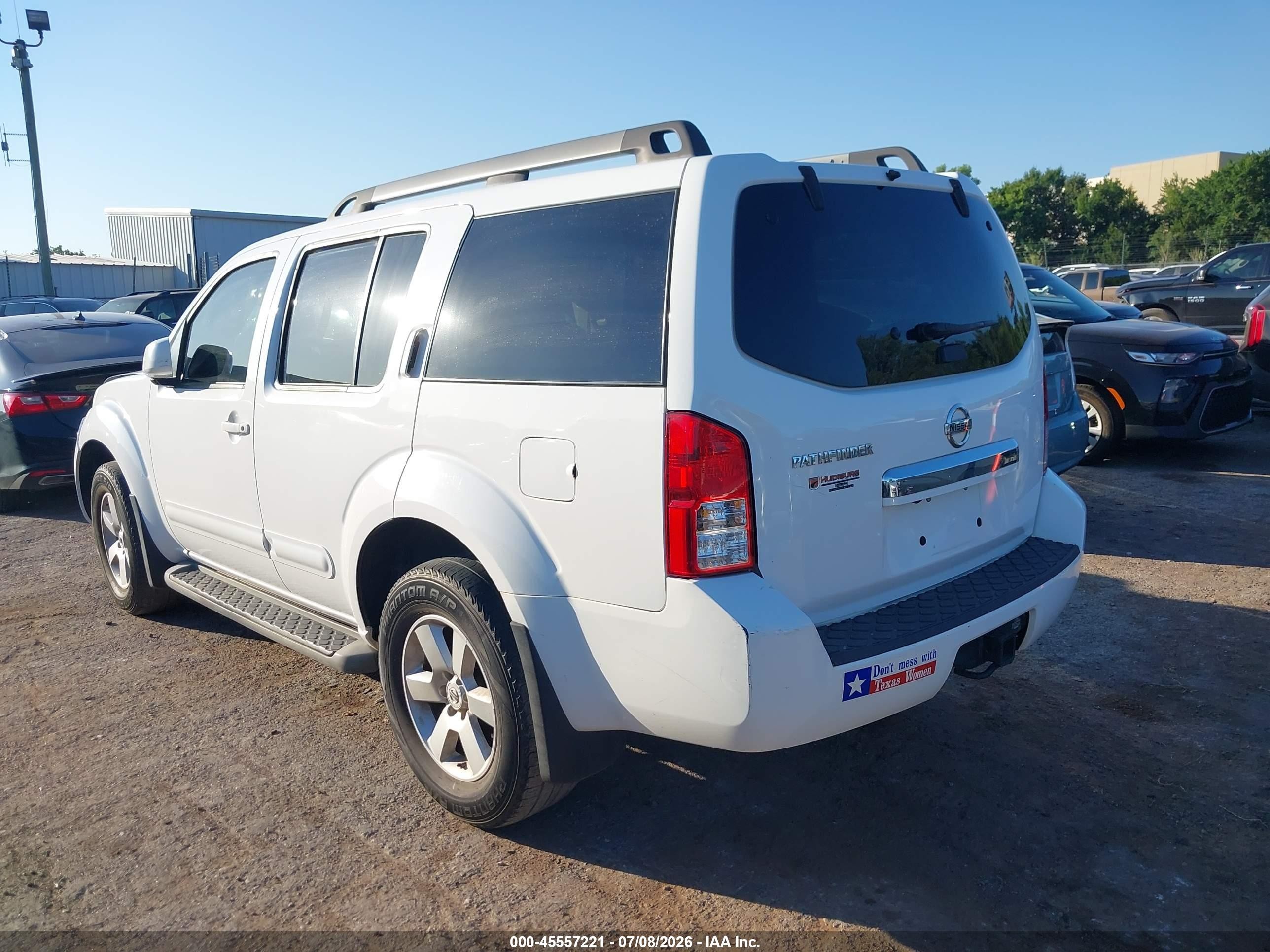 2012 Nissan Pathfinder Sv White vin: 5N1AR1NB1CC611759