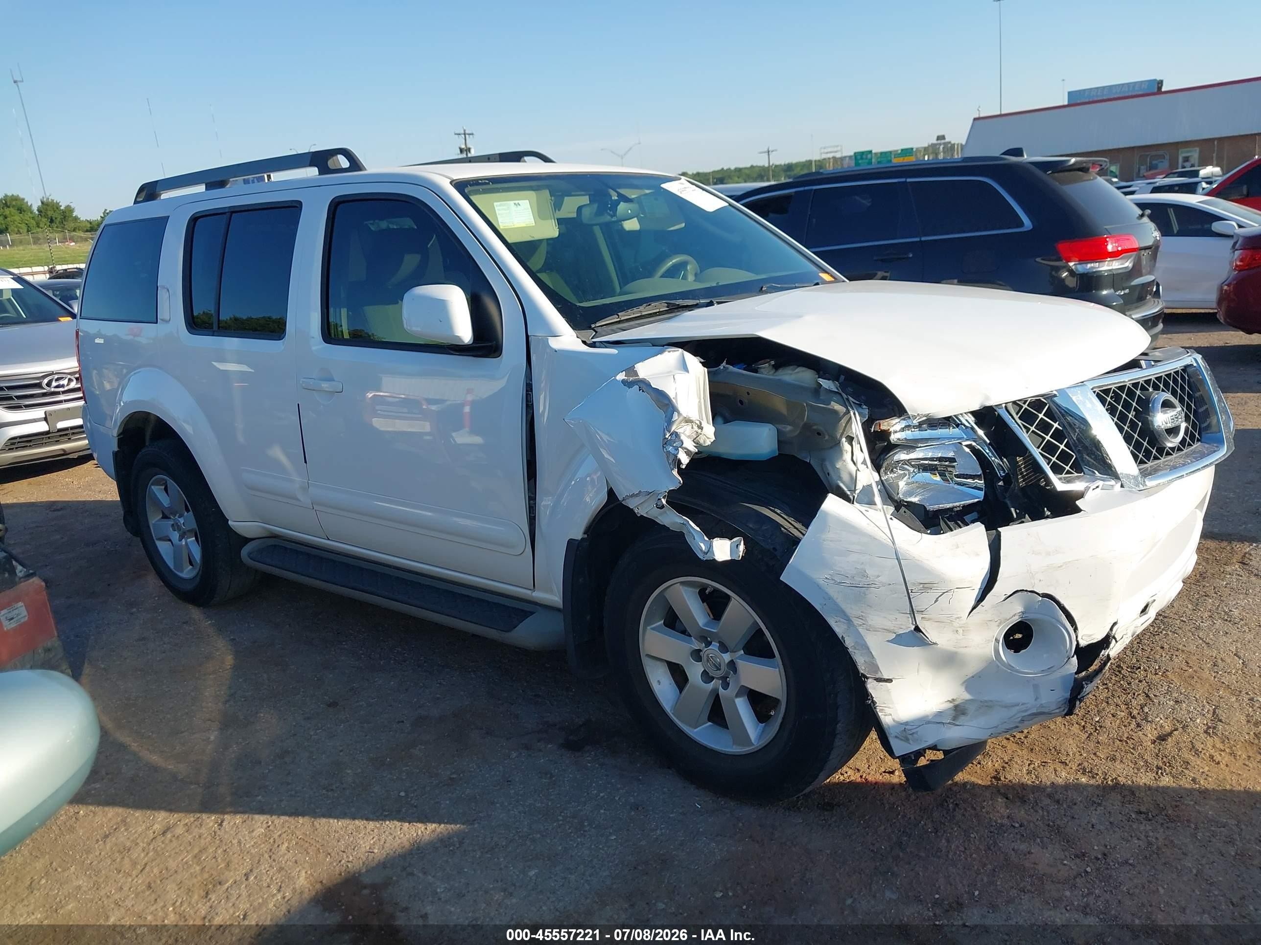 2012 Nissan Pathfinder Sv White vin: 5N1AR1NB1CC611759