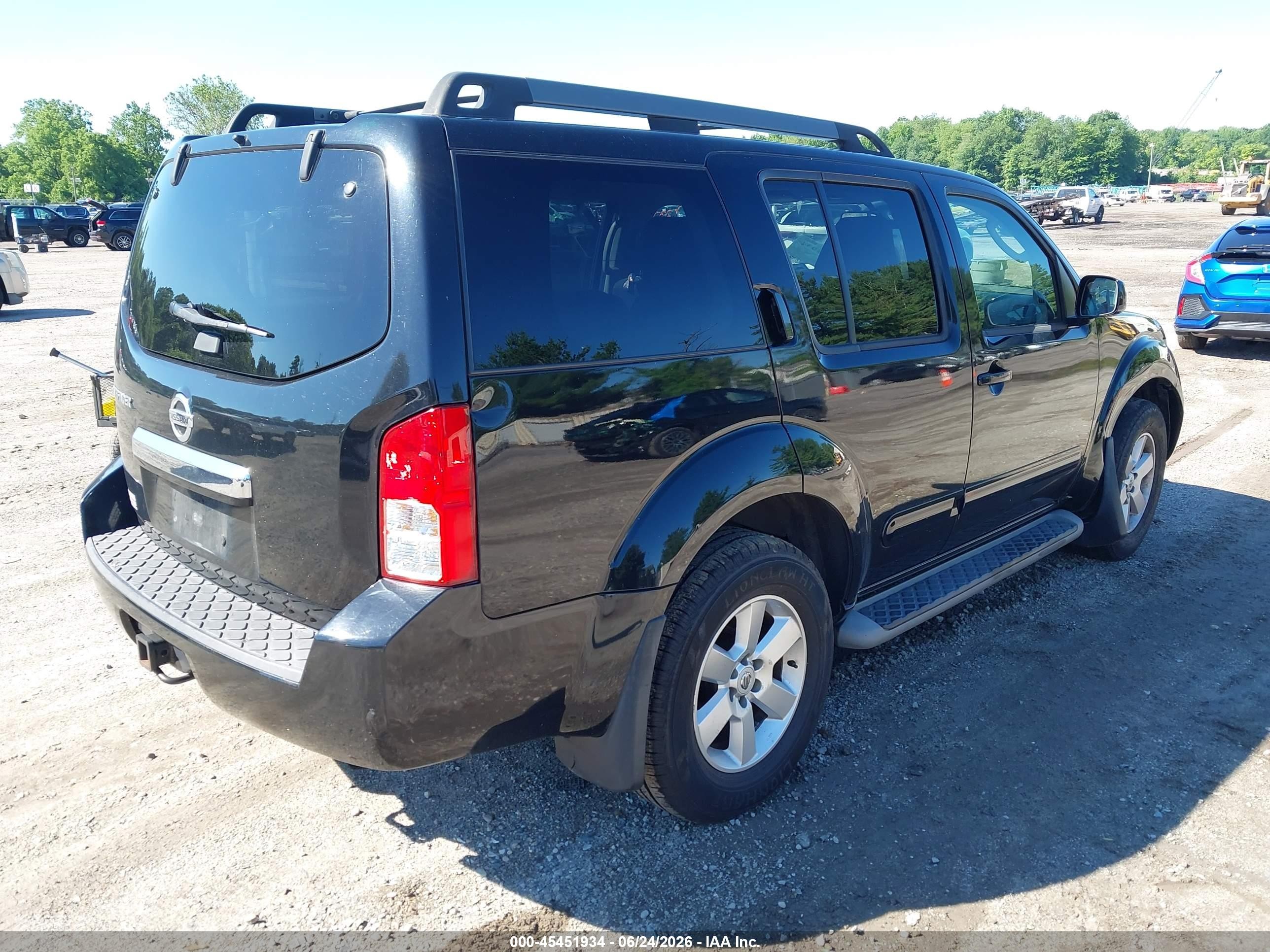 2012 Nissan Pathfinder Sv Black vin: 5N1AR1NB1CC623085