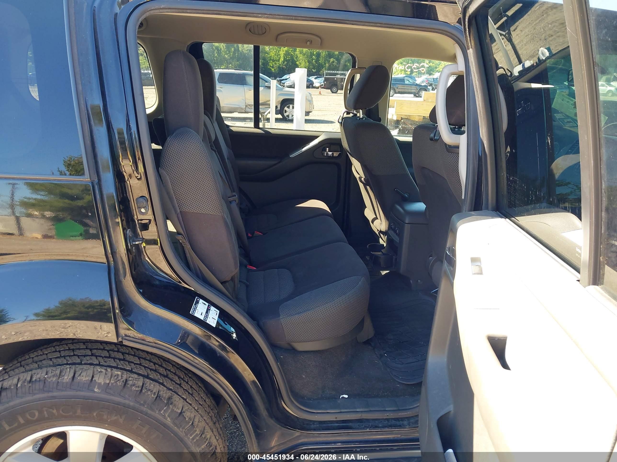 2012 Nissan Pathfinder Sv Black vin: 5N1AR1NB1CC623085