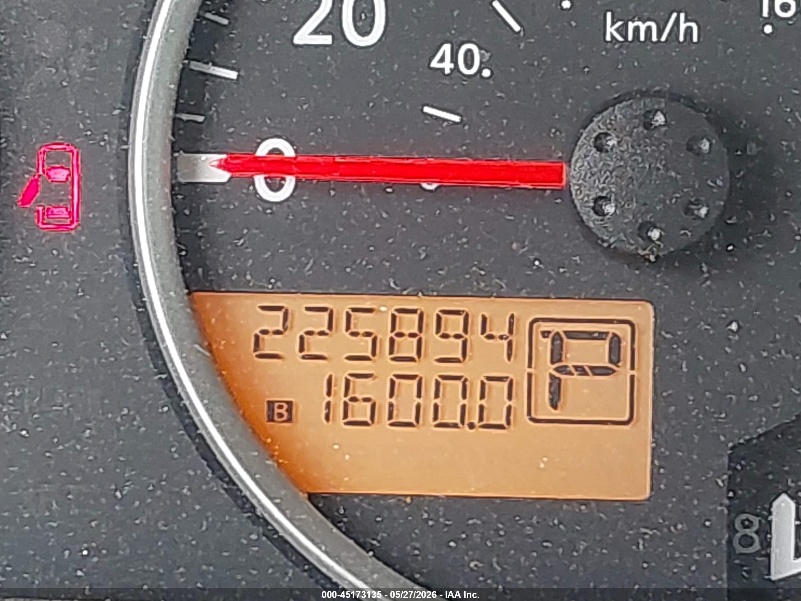 2011 Nissan Pathfinder Sv Gray vin: 5N1AR1NB2BC608061