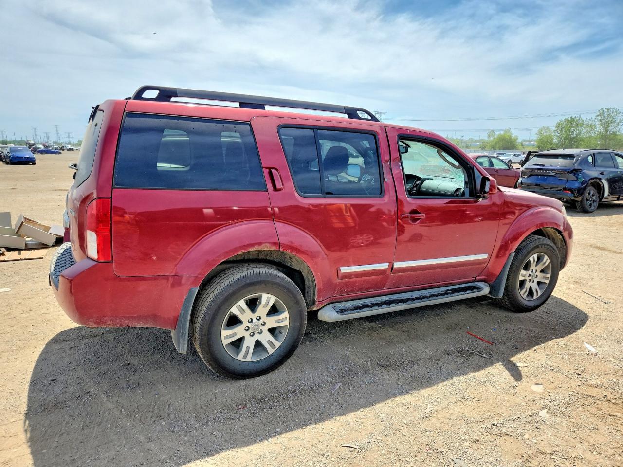 2012 Nissan Pathfinder S Red vin: 5N1AR1NB2CC608286