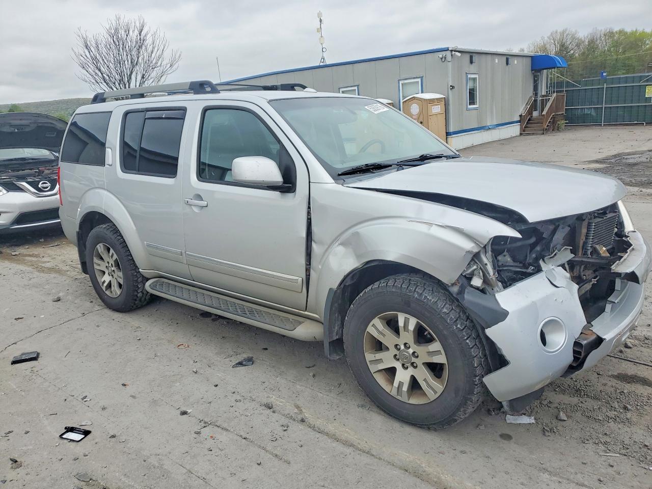 2012 Nissan Pathfinder S Silver vin: 5N1AR1NB2CC618509