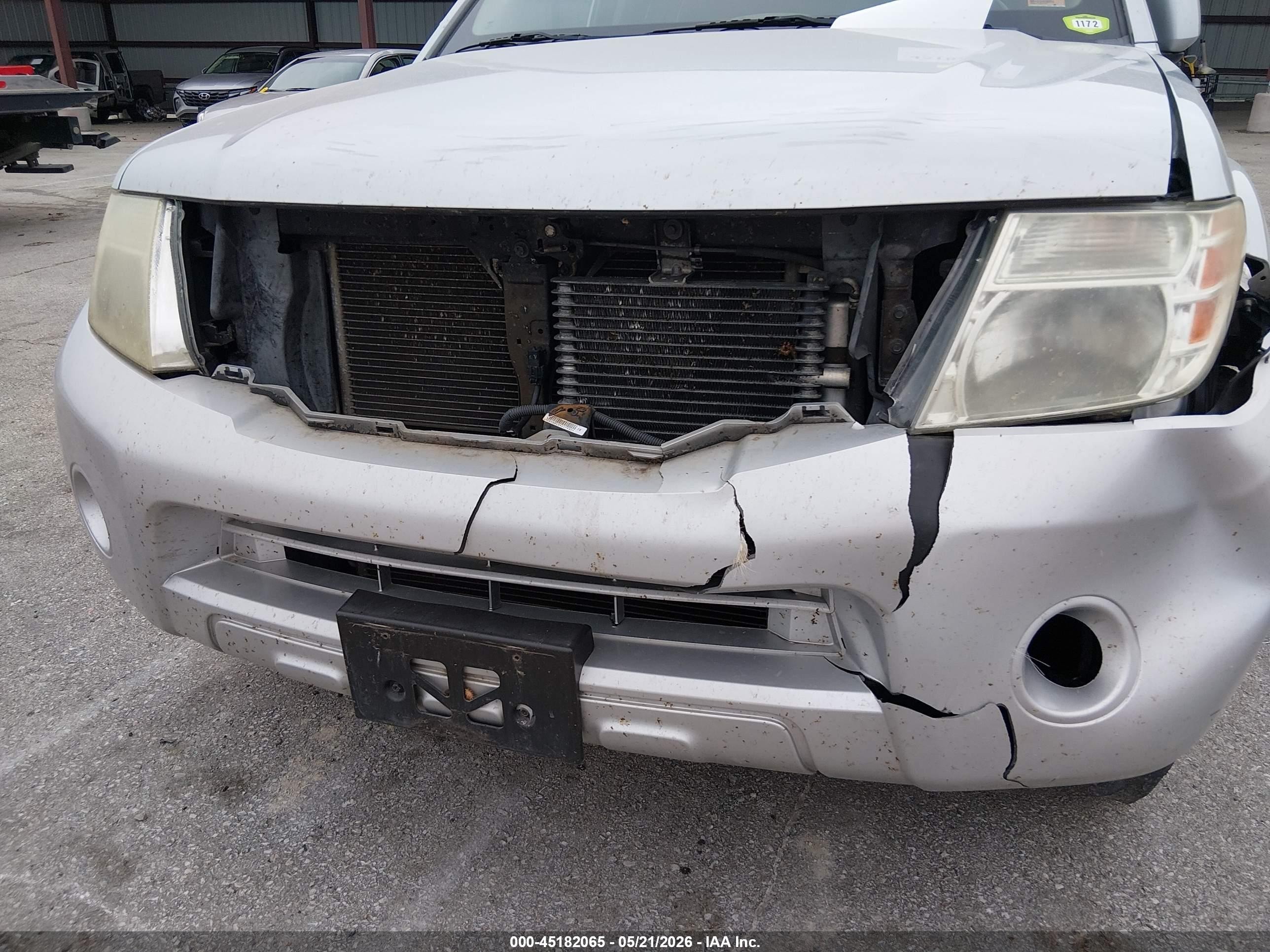 2012 Nissan Pathfinder Silver Silver vin: 5N1AR1NB2CC628893
