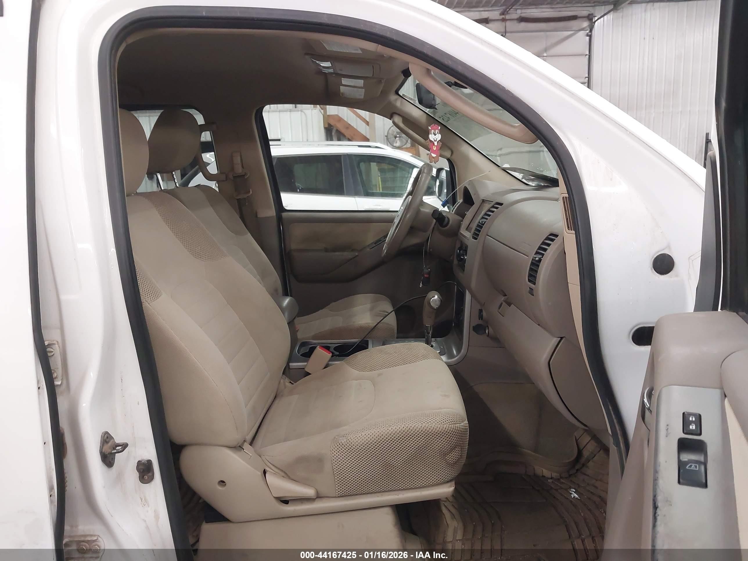 2012 Nissan Pathfinder S White vin: 5N1AR1NB2CC637853