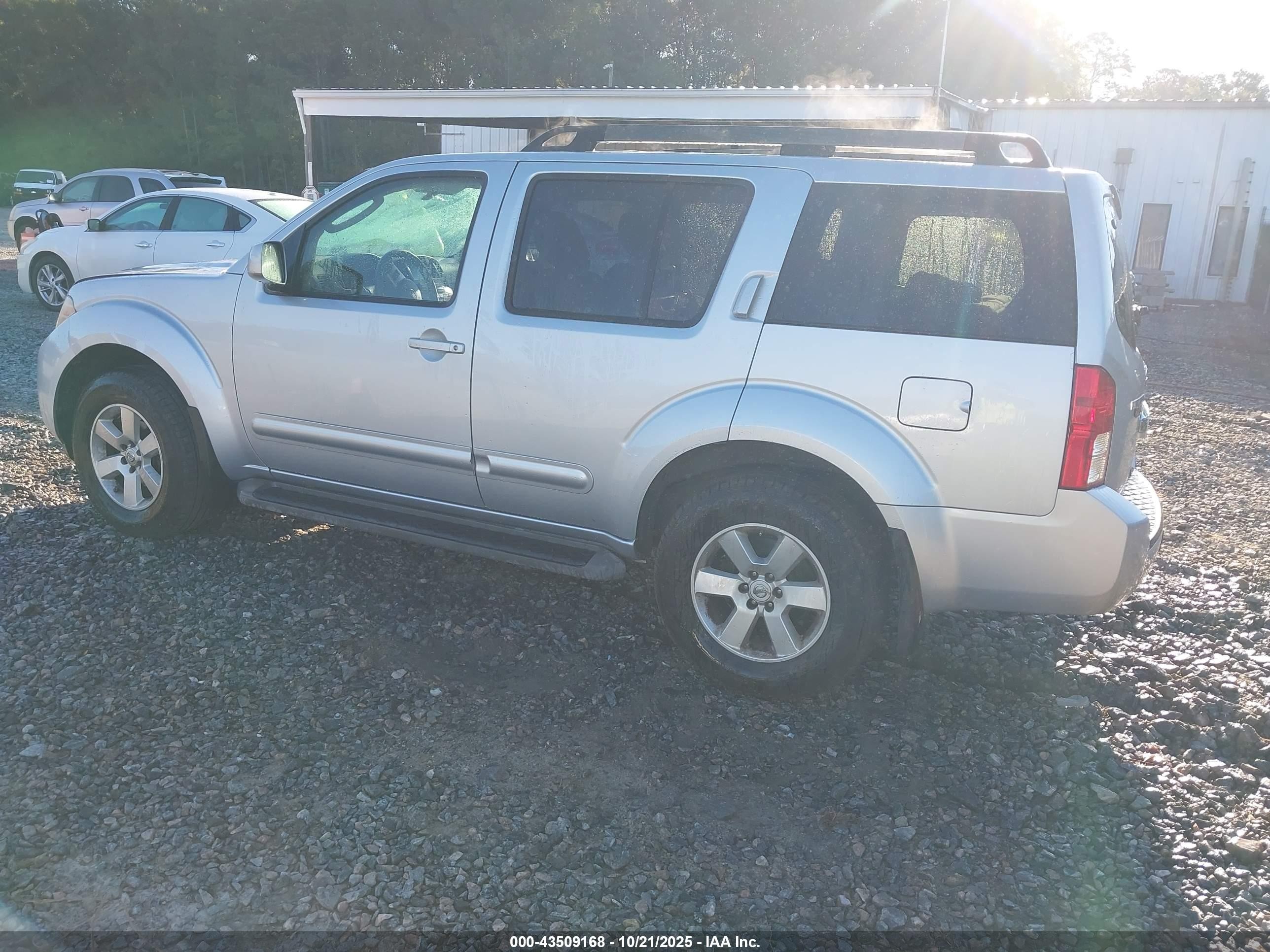 2011 Nissan Pathfinder Sv Серый vin: 5N1AR1NB3BC607212