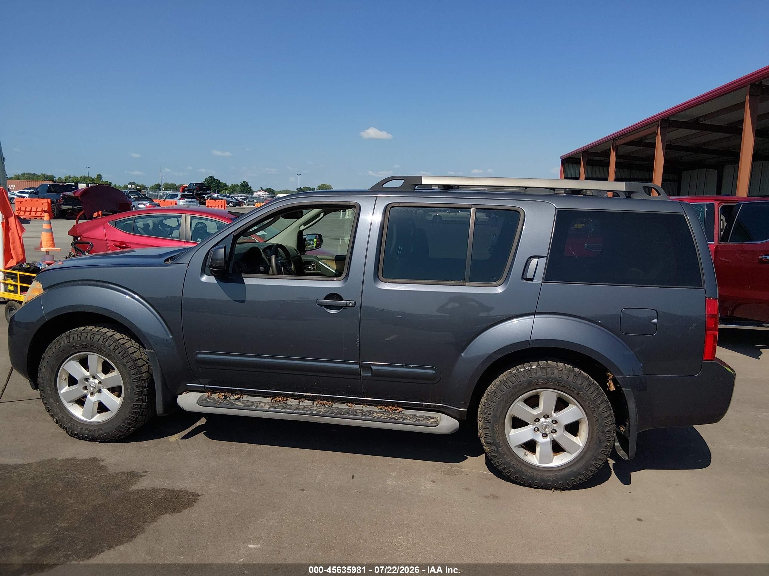 2011 Nissan Pathfinder Sv Gray vin: 5N1AR1NB4BC610443