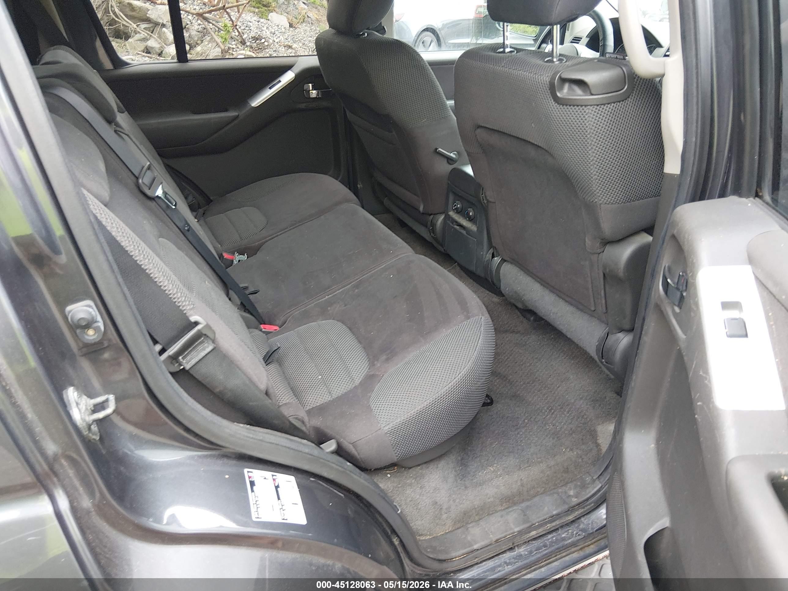 2011 Nissan Pathfinder Sv Black vin: 5N1AR1NB4BC626903