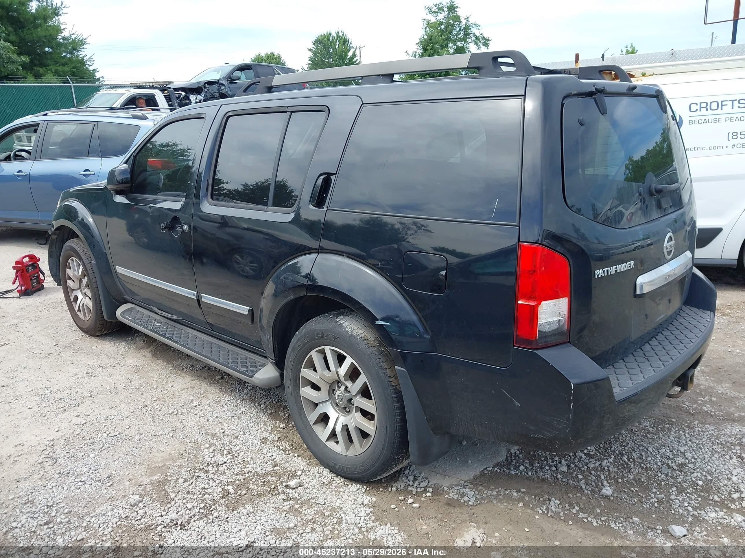 2011 Nissan Pathfinder Le Black vin: 5N1AR1NB4BC628649