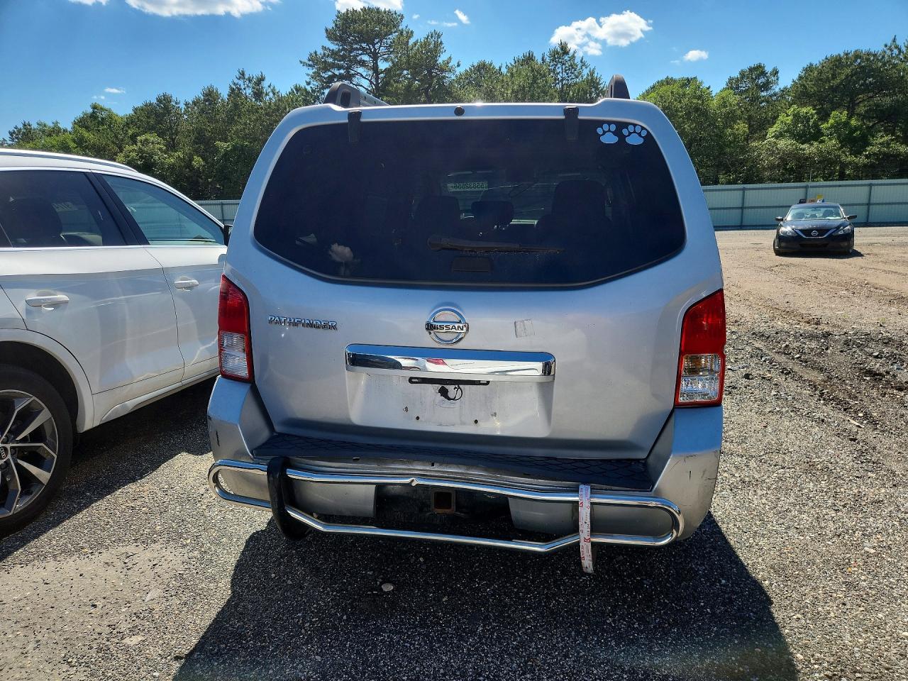 2012 Nissan Pathfinder S Silver vin: 5N1AR1NB4CC612355