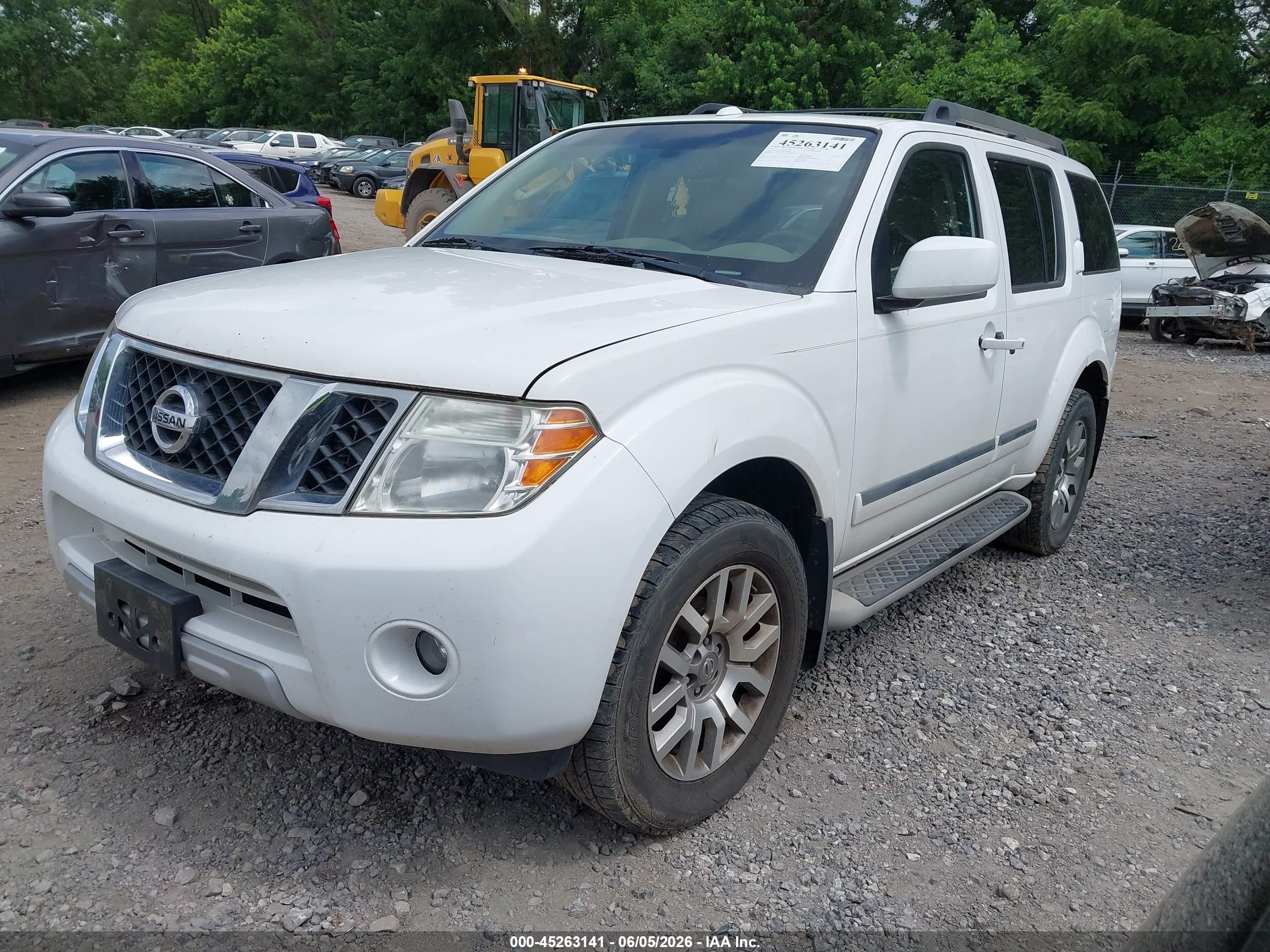 2012 Nissan Pathfinder Le Белый vin: 5N1AR1NB4CC627390