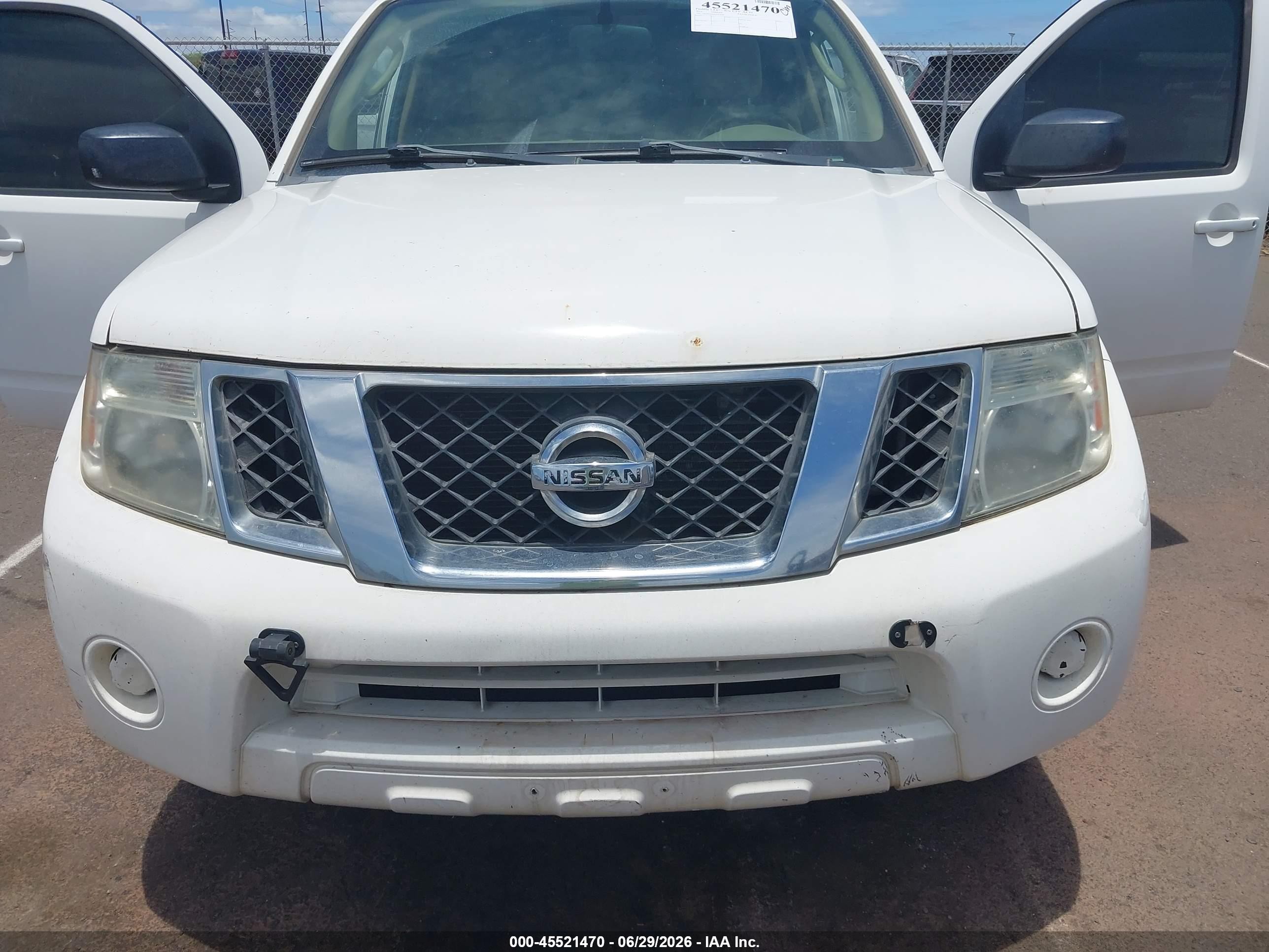 2012 Nissan Pathfinder S White vin: 5N1AR1NB4CC635909