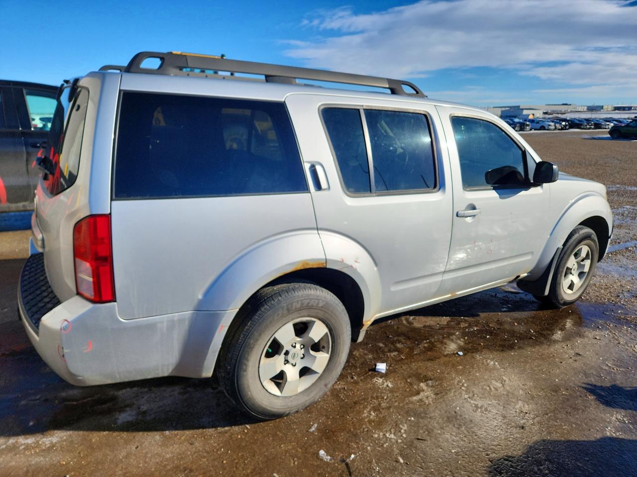 2010 Nissan Pathfinder S Silver vin: 5N1AR1NB5AC612992