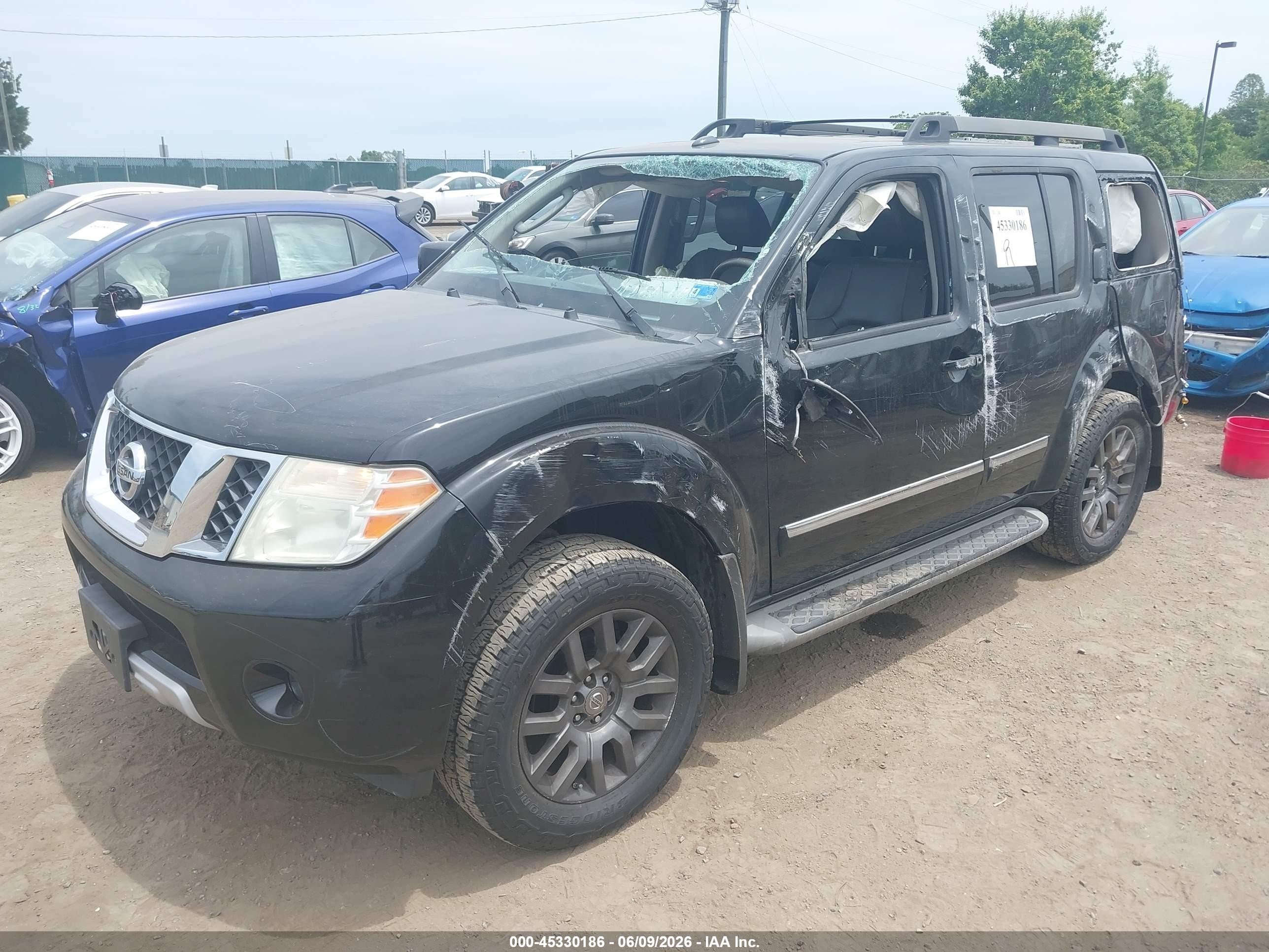 2010 Nissan Pathfinder Le Black vin: 5N1AR1NB5AC618291