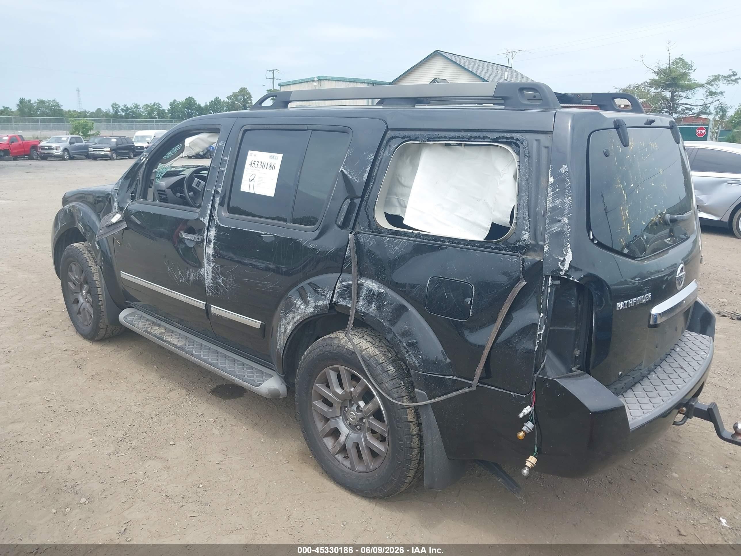 2010 Nissan Pathfinder Le Black vin: 5N1AR1NB5AC618291