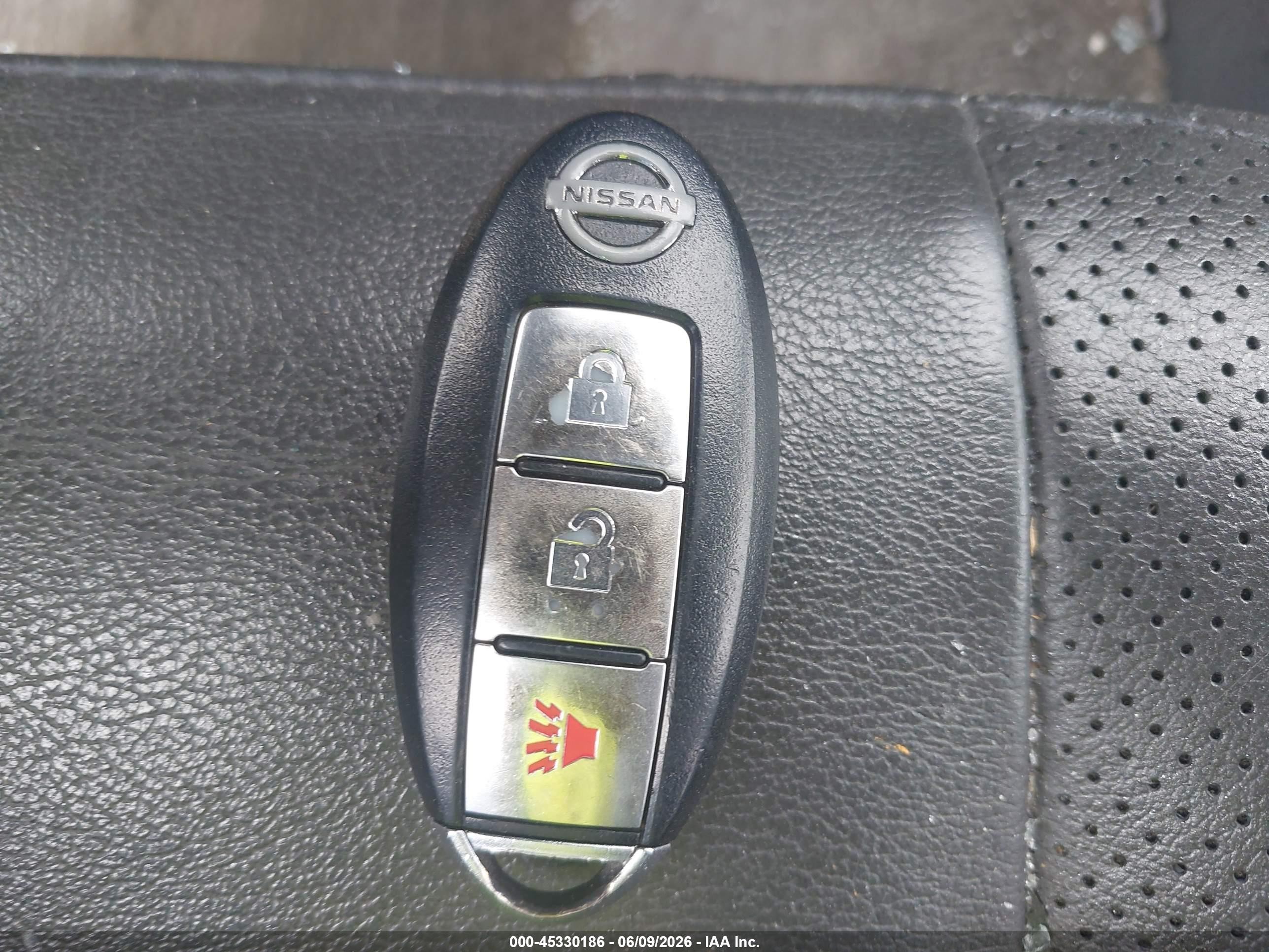 2010 Nissan Pathfinder Le Black vin: 5N1AR1NB5AC618291