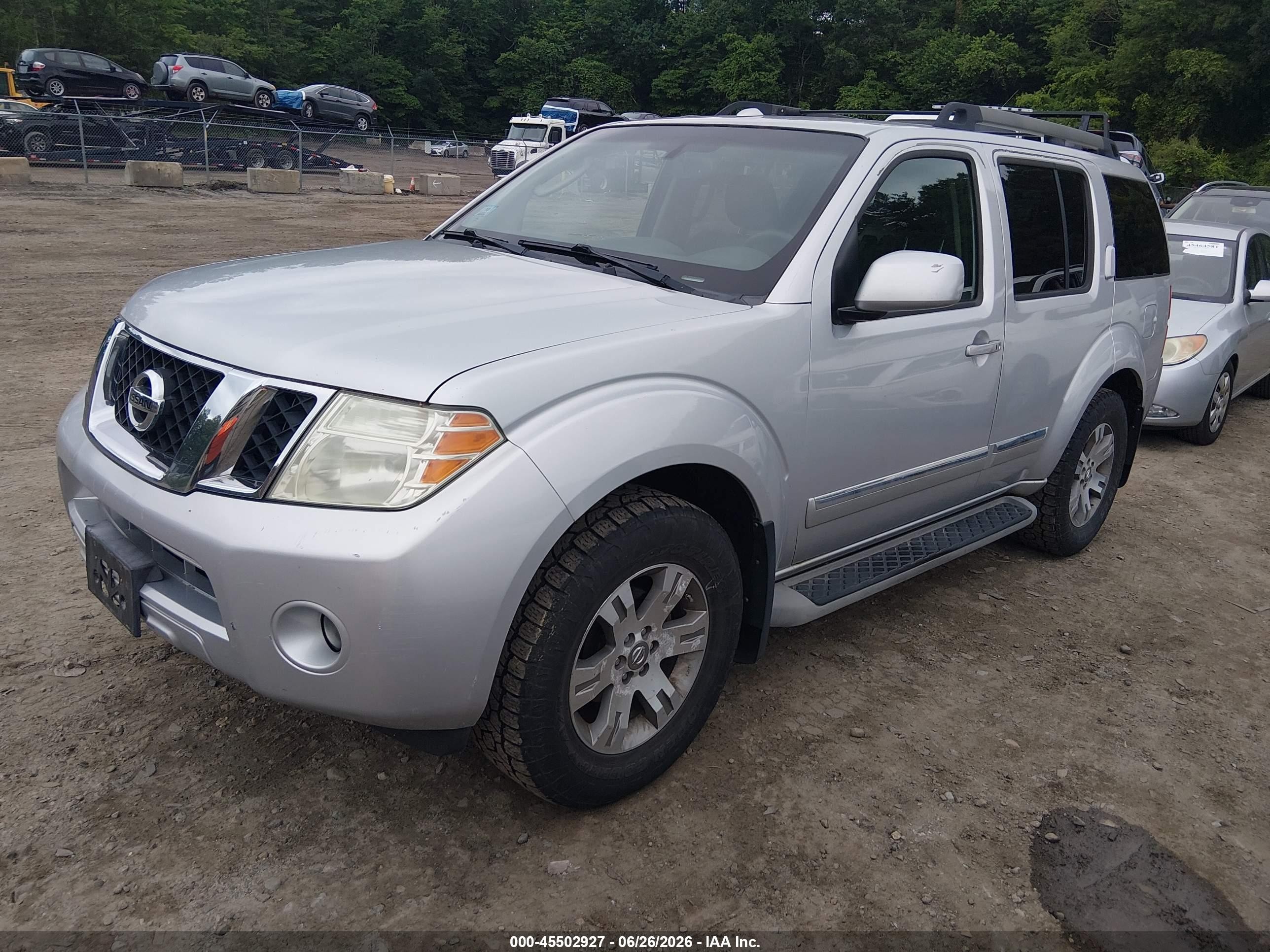 2011 Nissan Pathfinder Silver Silver vin: 5N1AR1NB5BC605106