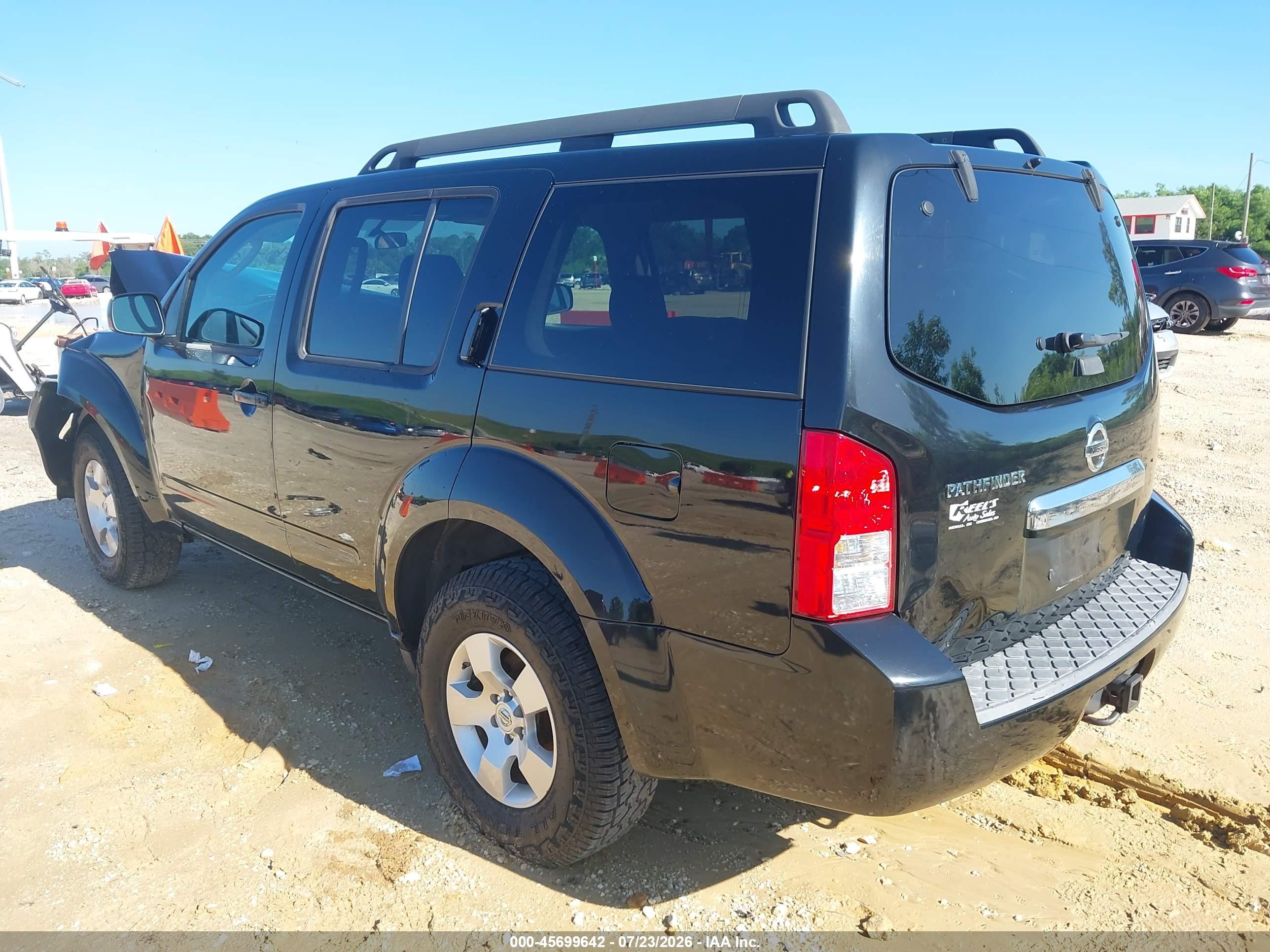 2011 Nissan Pathfinder S Черный vin: 5N1AR1NB5BC609222