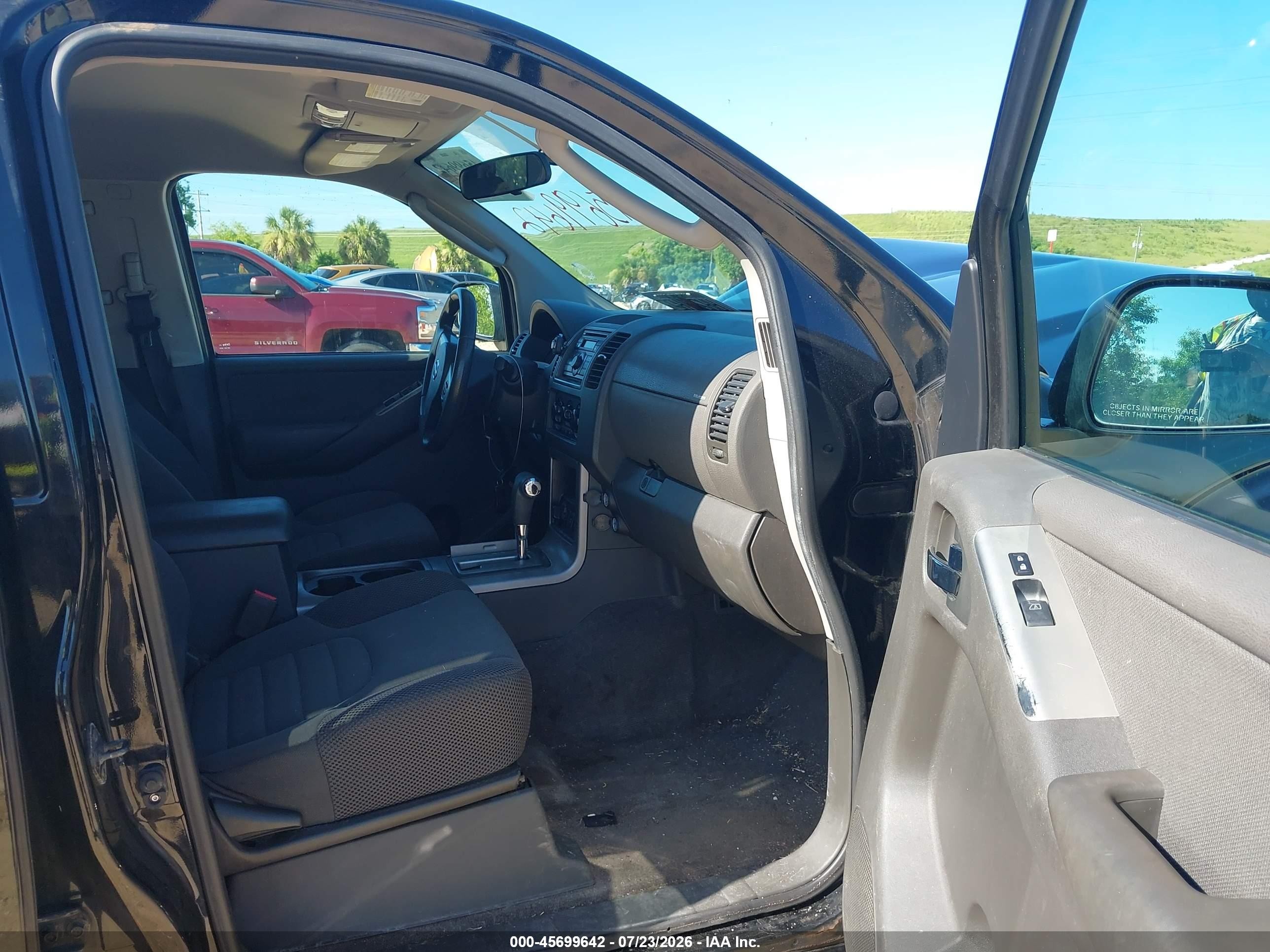 2011 Nissan Pathfinder S Черный vin: 5N1AR1NB5BC609222
