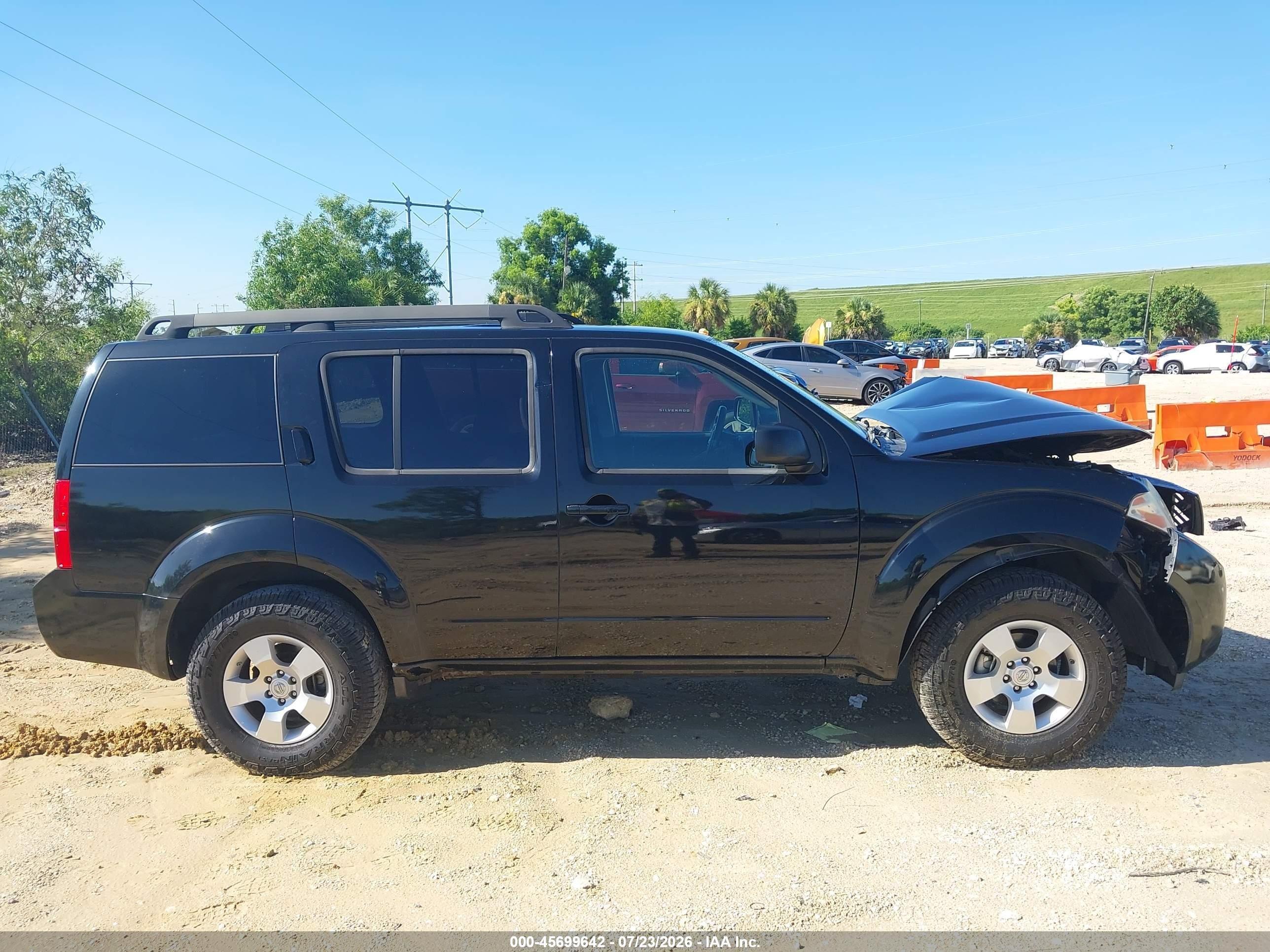 2011 Nissan Pathfinder S Черный vin: 5N1AR1NB5BC609222