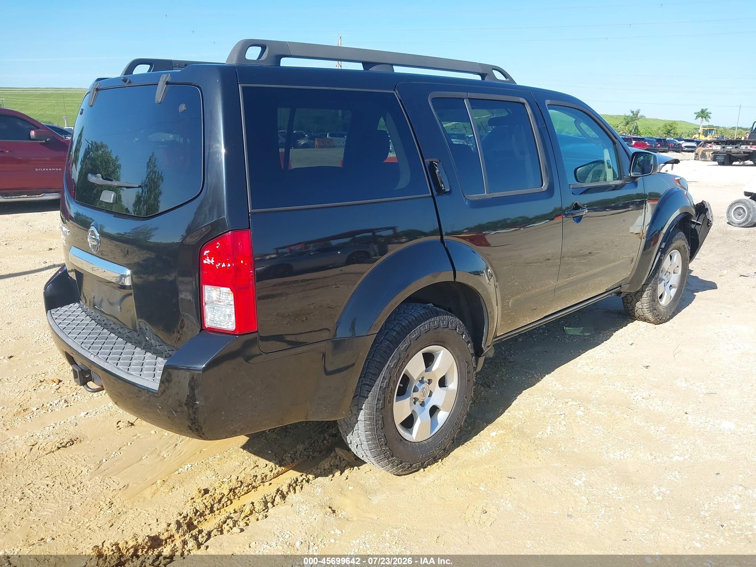 2011 Nissan Pathfinder S Черный vin: 5N1AR1NB5BC609222